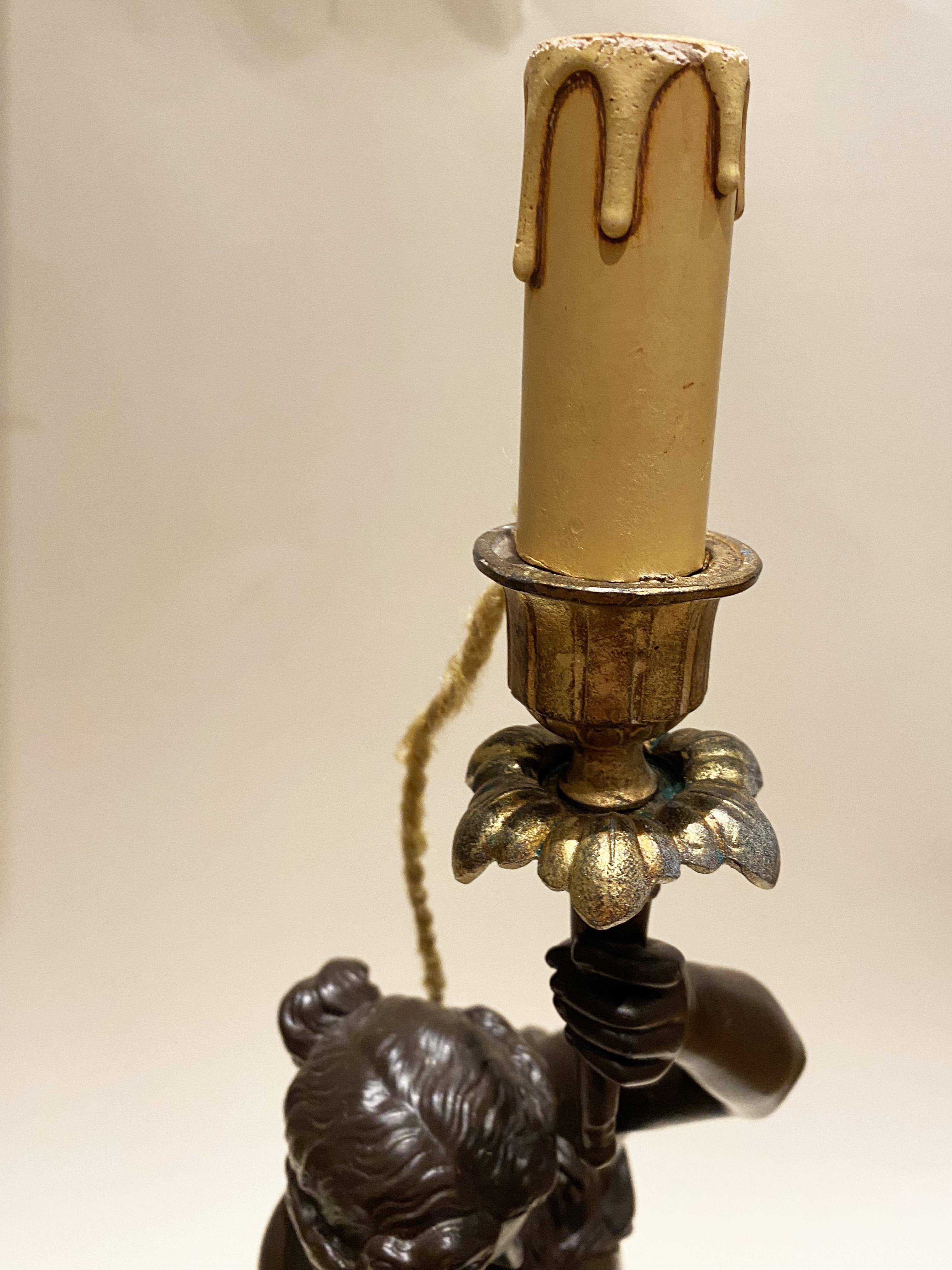 Lámpara Cariátide de Hierro Fundido Lacado Neoclásico o Candeladra Mujer Torchere en venta 6