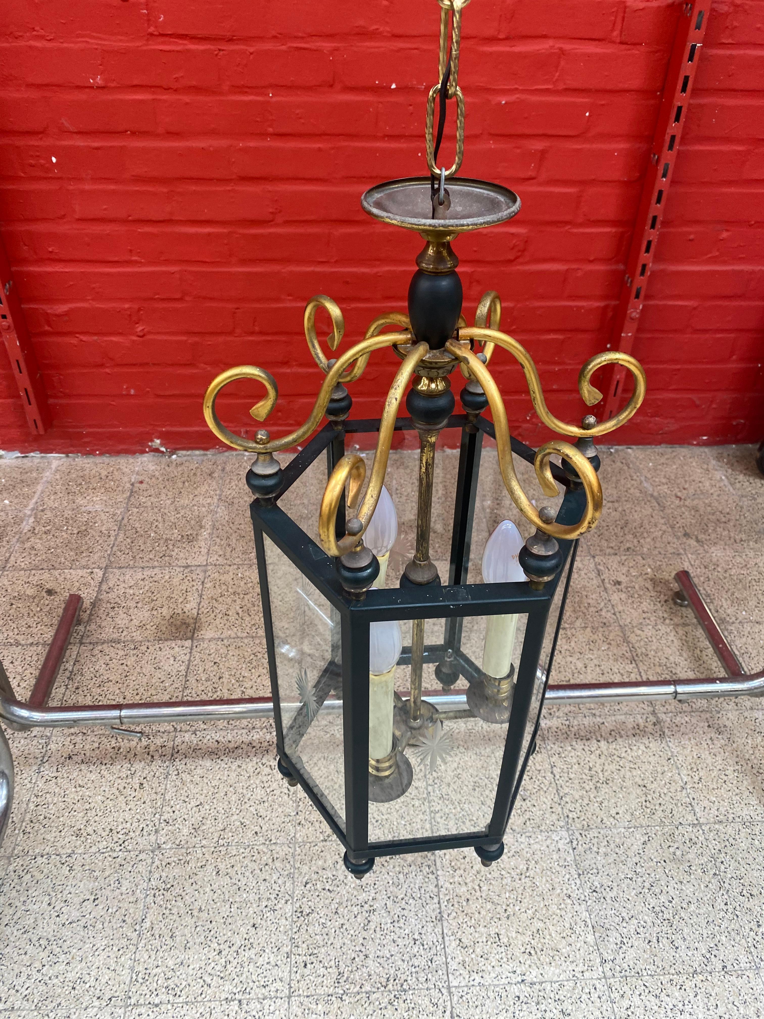Neoclassical Lantern in Lacquered and Gilded Metal, circa 1950 In Good Condition For Sale In Saint-Ouen, FR