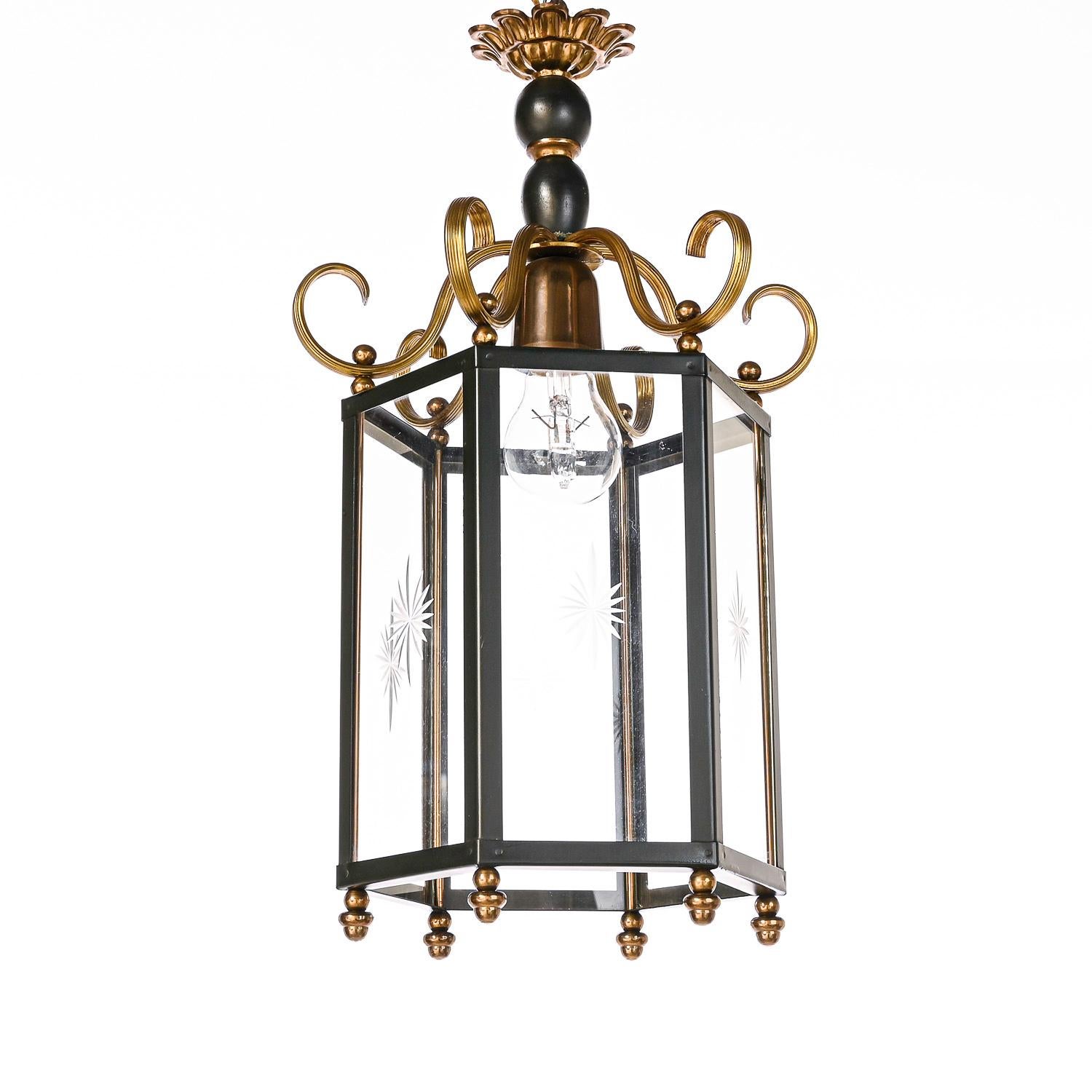 Neoclassical Lantern in Lacquered and Gilded Metal For Sale 2