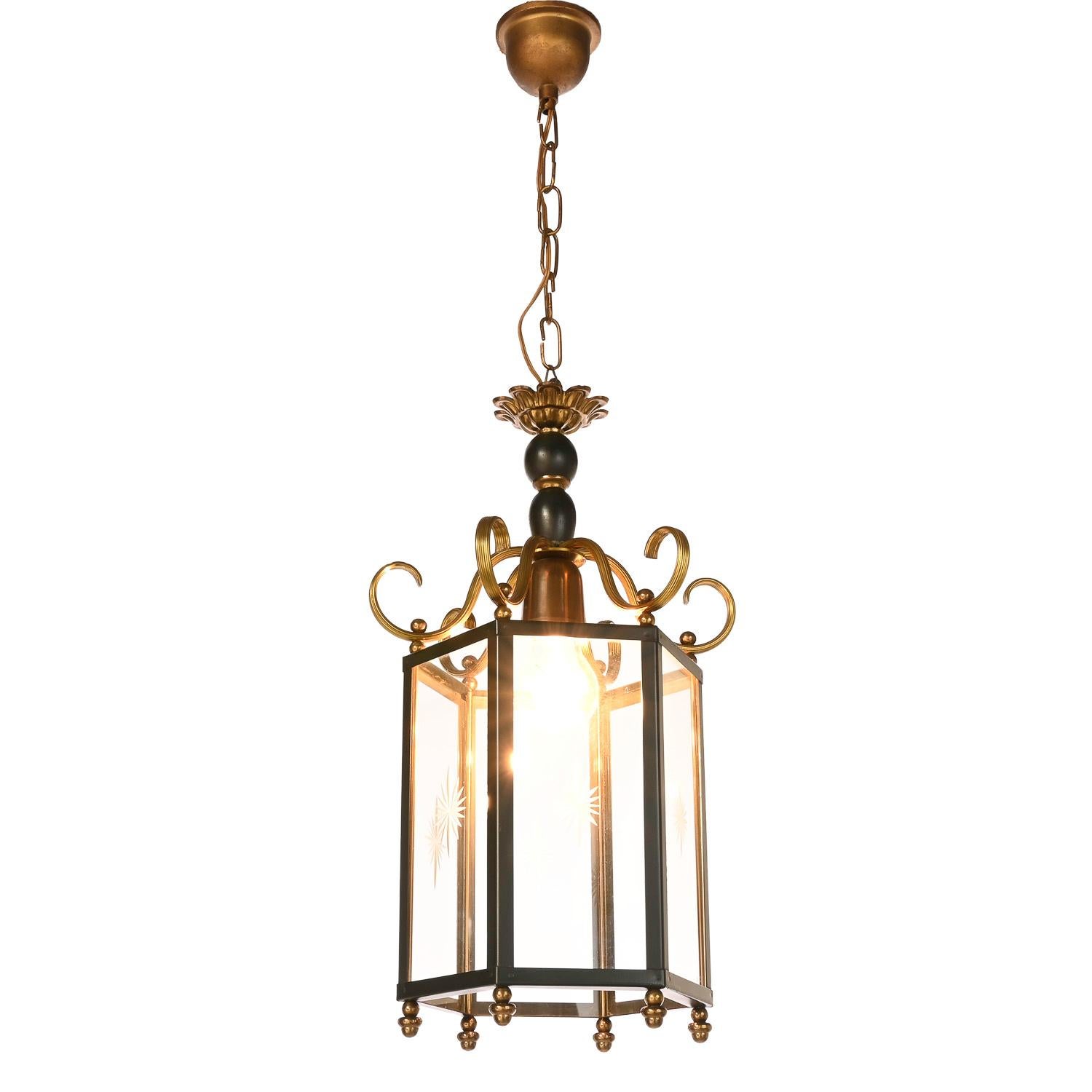 Neoclassical Lantern in Lacquered and Gilded Metal For Sale 3