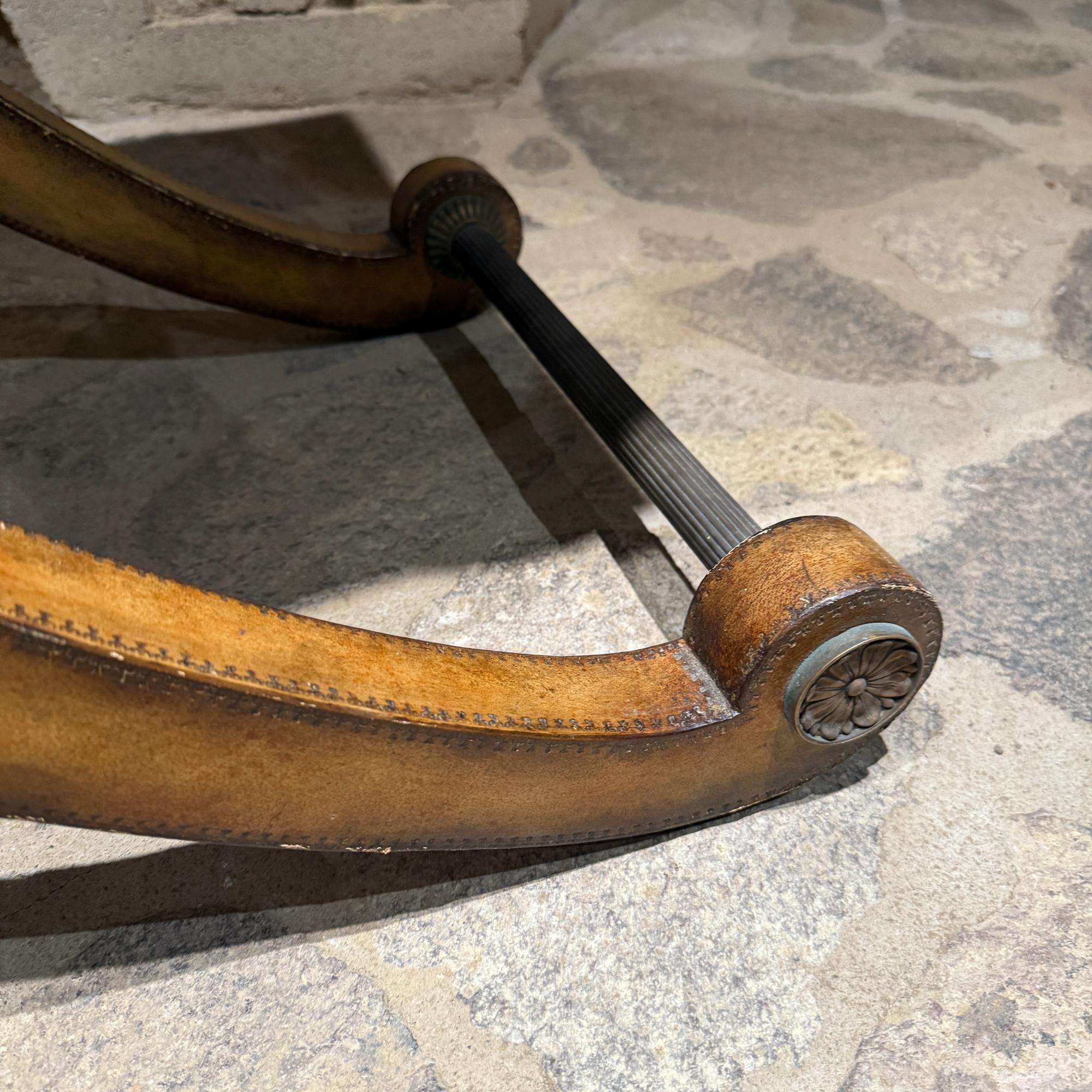 Tavolo consolle neoclassico rivestito in pelle di Kreiss in vendita 1