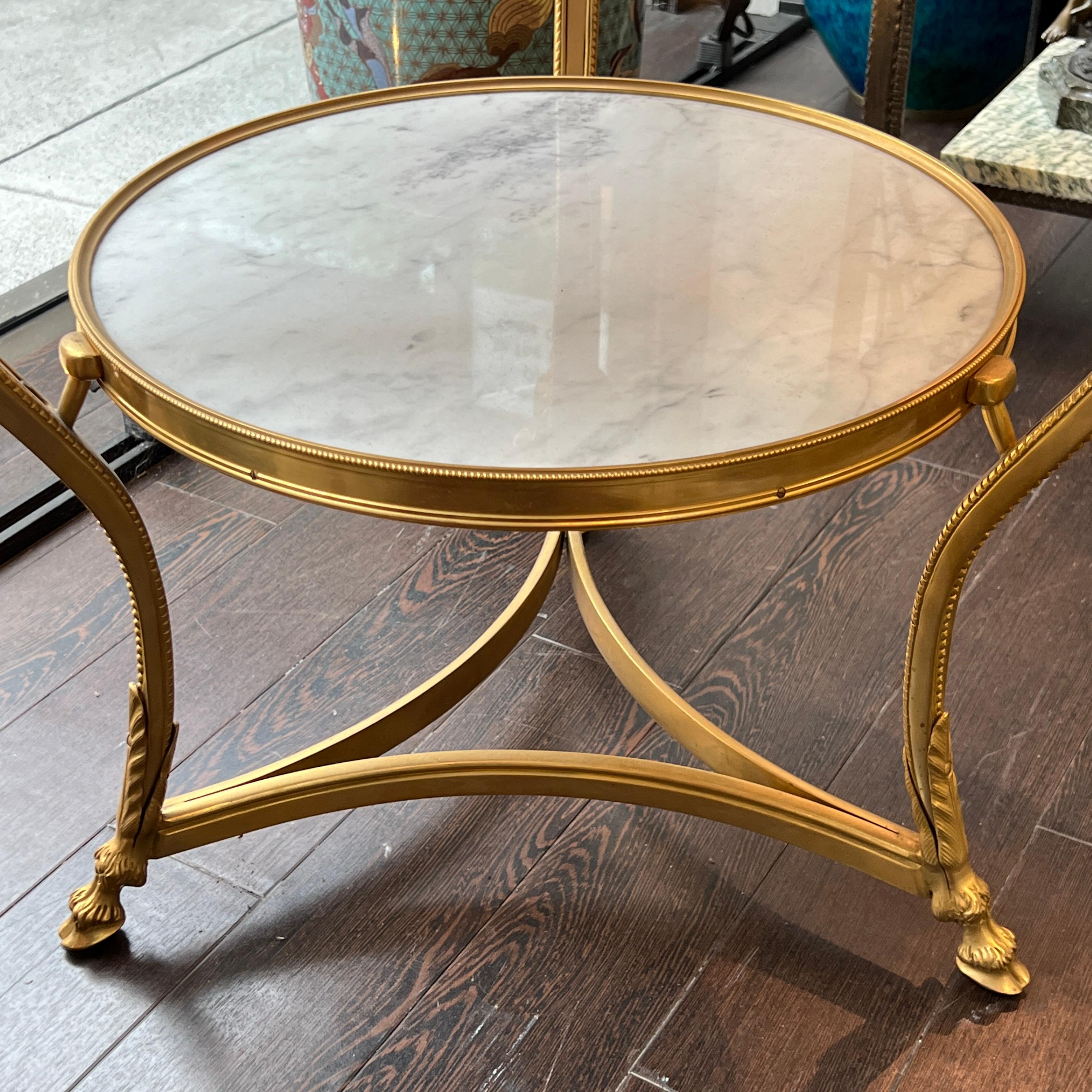 Neoclassical Louis XVI Style White Marble Gilt Bronze Gueridon Center Table For Sale 4