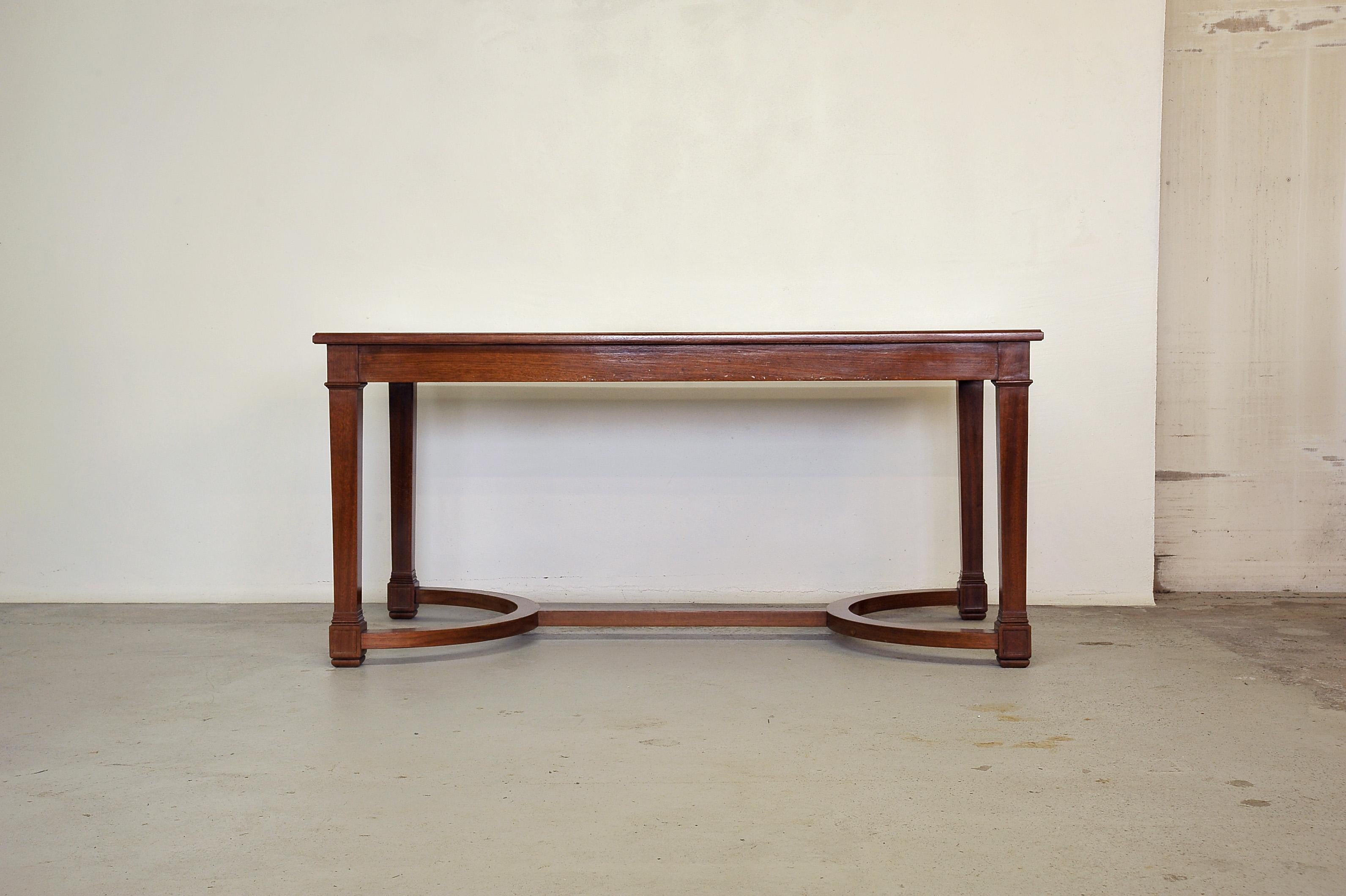 French Neoclassical Mahogany and Leather Desk in the Style of André Arbus, France 1940s