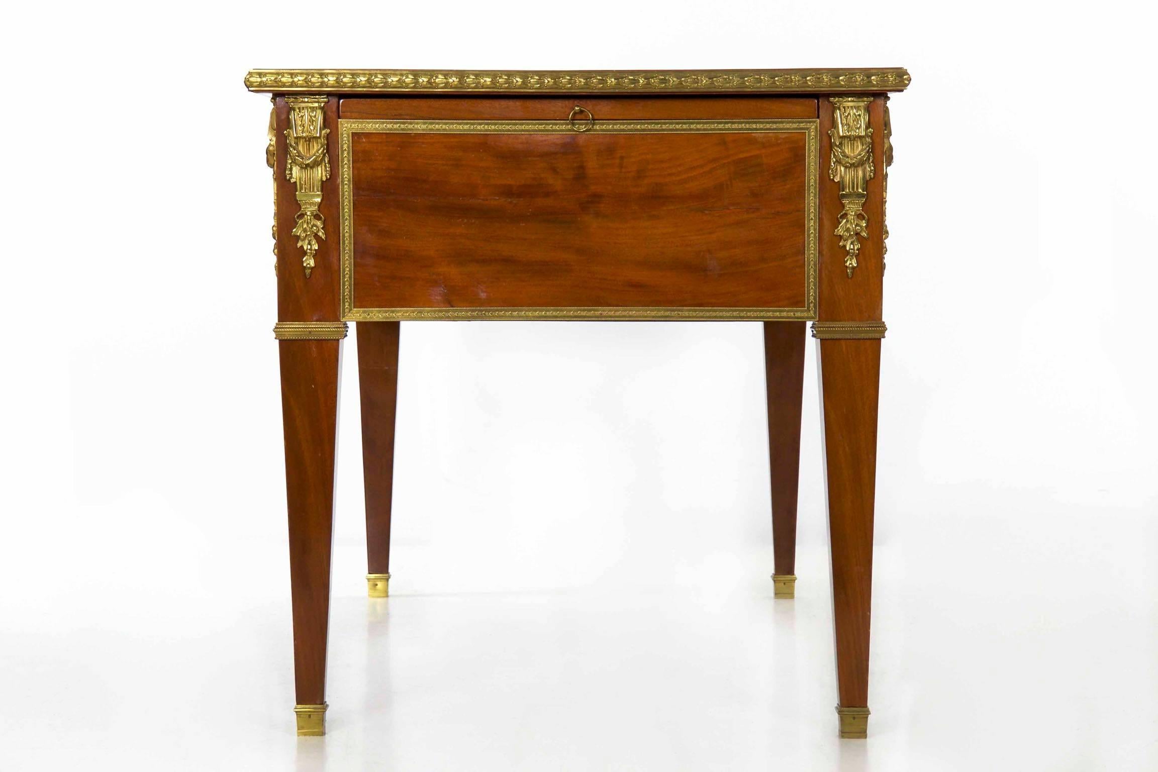 Neoclassical Mahogany & Ormolu-Mounted Antique Writing Desk Bureau Plat, France In Good Condition In Shippensburg, PA