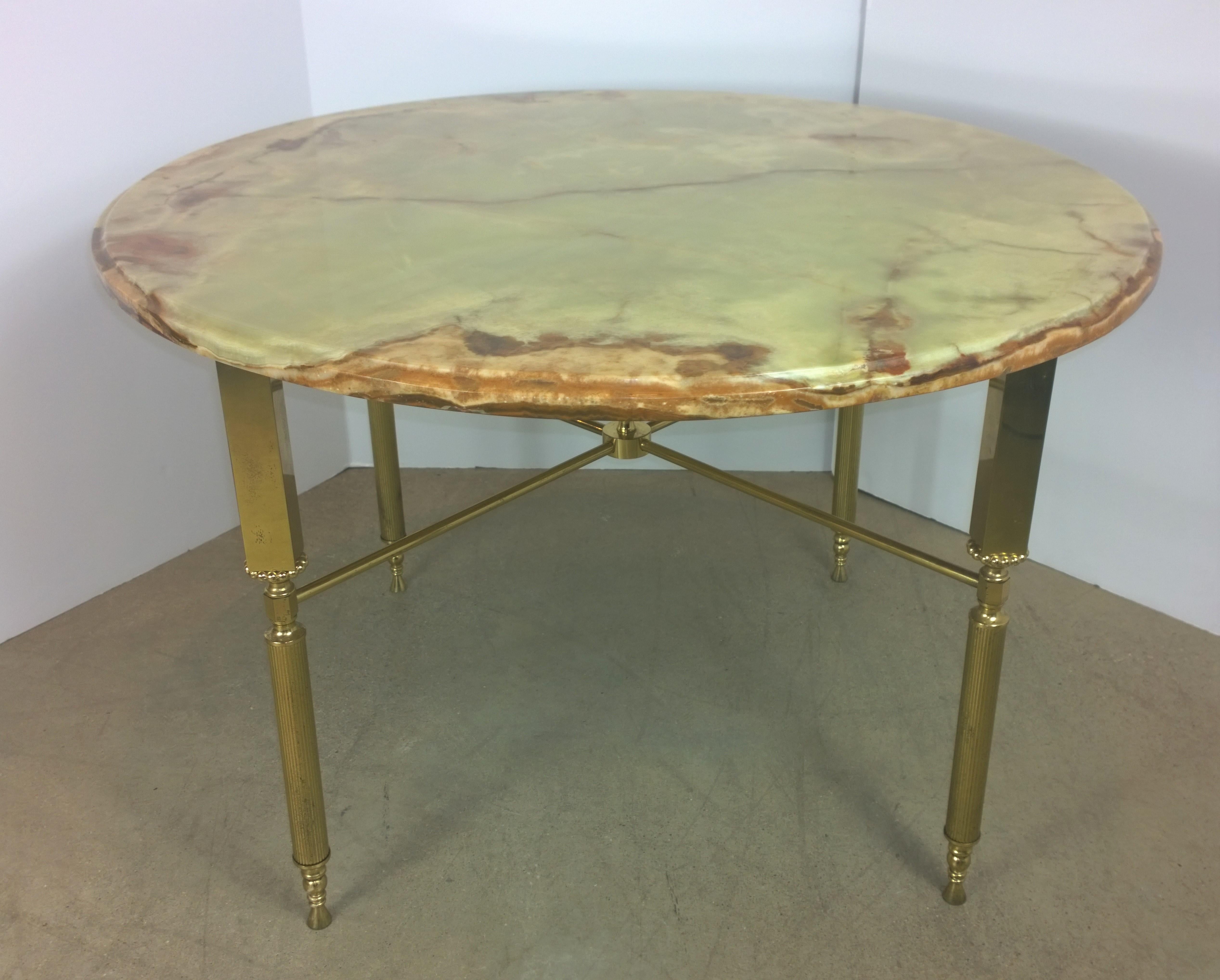 Argentine Neoclassical Maison Jansen Orange & Cream Onyx and Brass Side or Cocktail Table For Sale