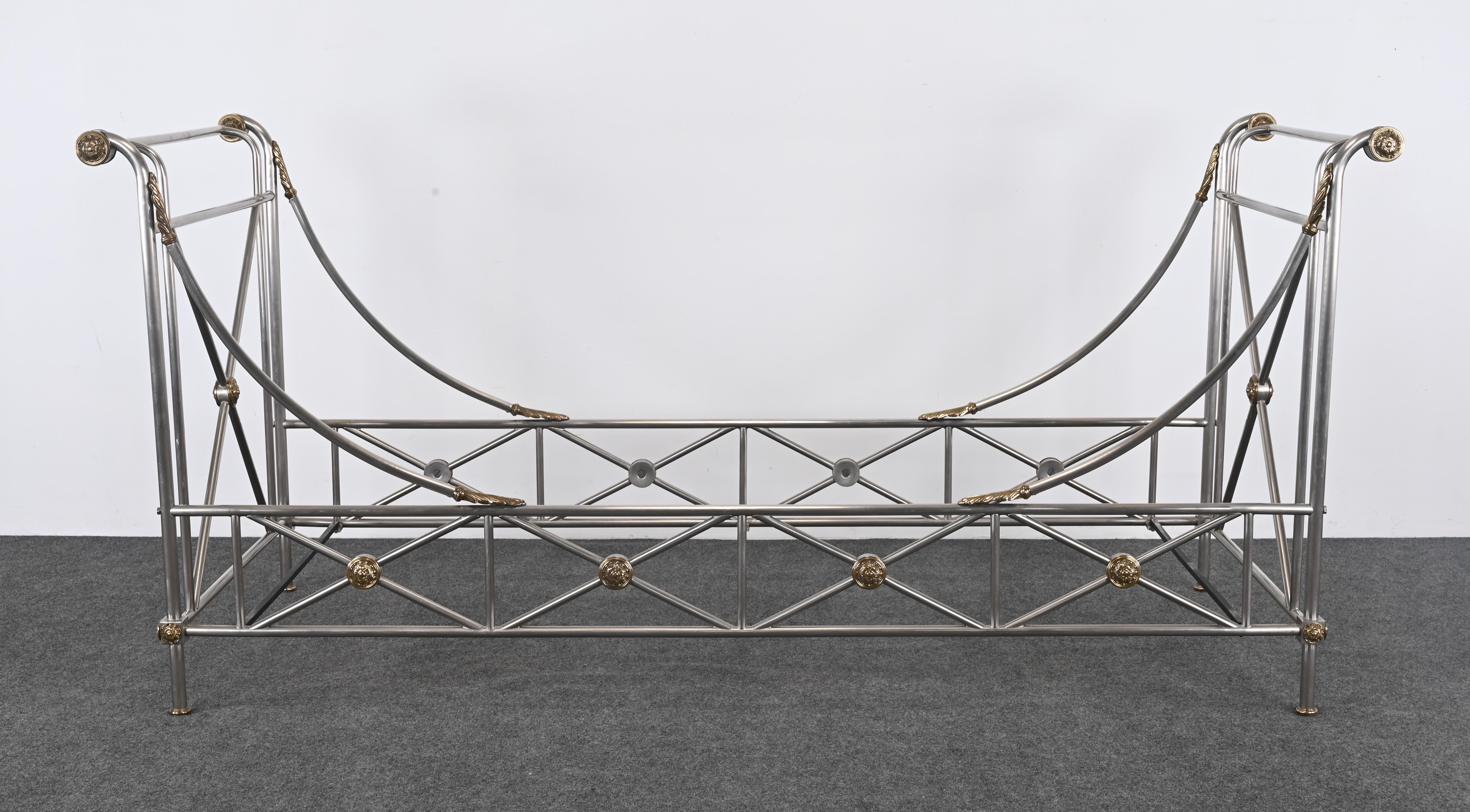 Neoclassical manner of Maison Jansen Daybed, 1970s In Good Condition In Hamburg, PA