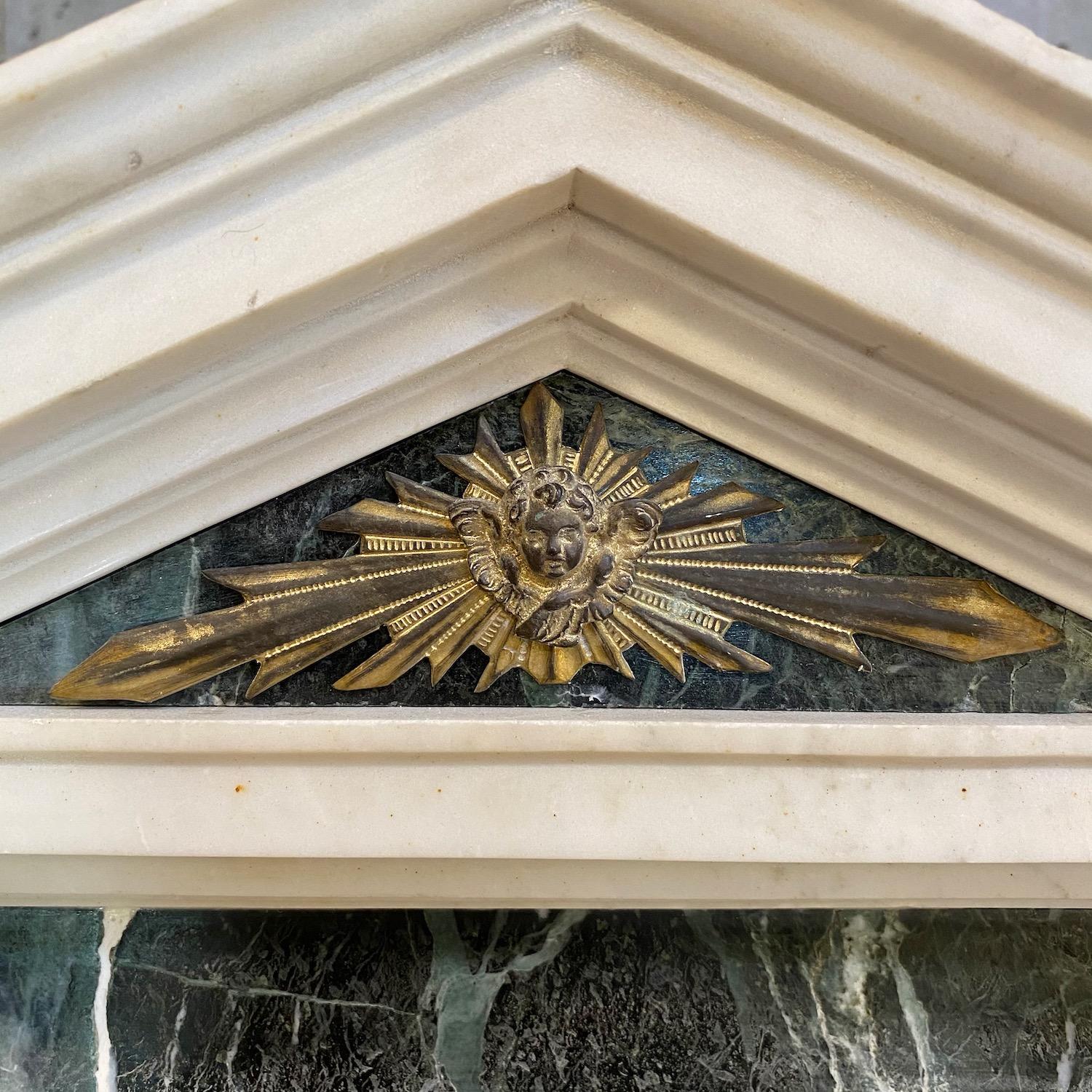 Neoclassico Modello architettonico neoclassico di un tempio in marmo in vendita