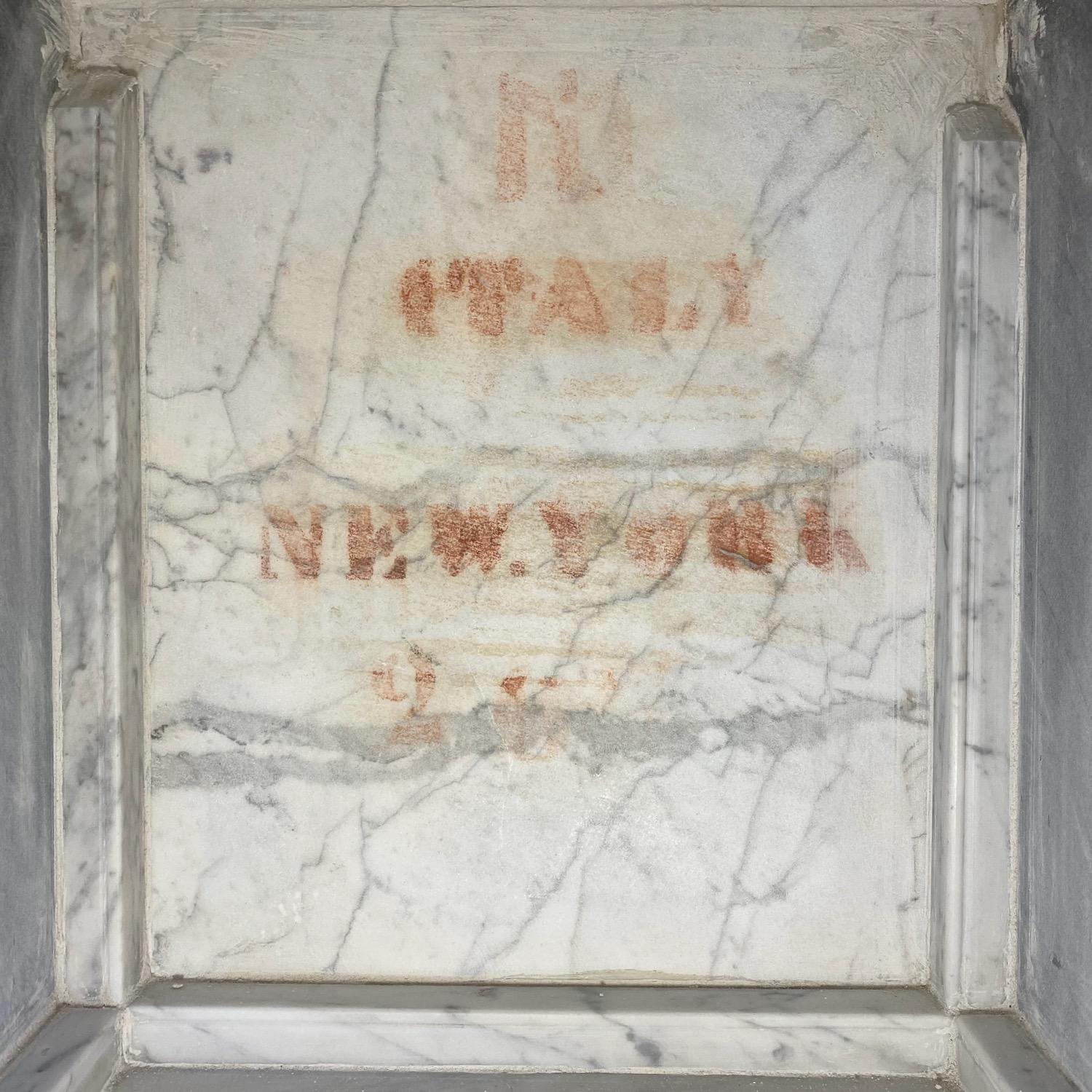 XIX secolo Modello architettonico neoclassico di un tempio in marmo in vendita