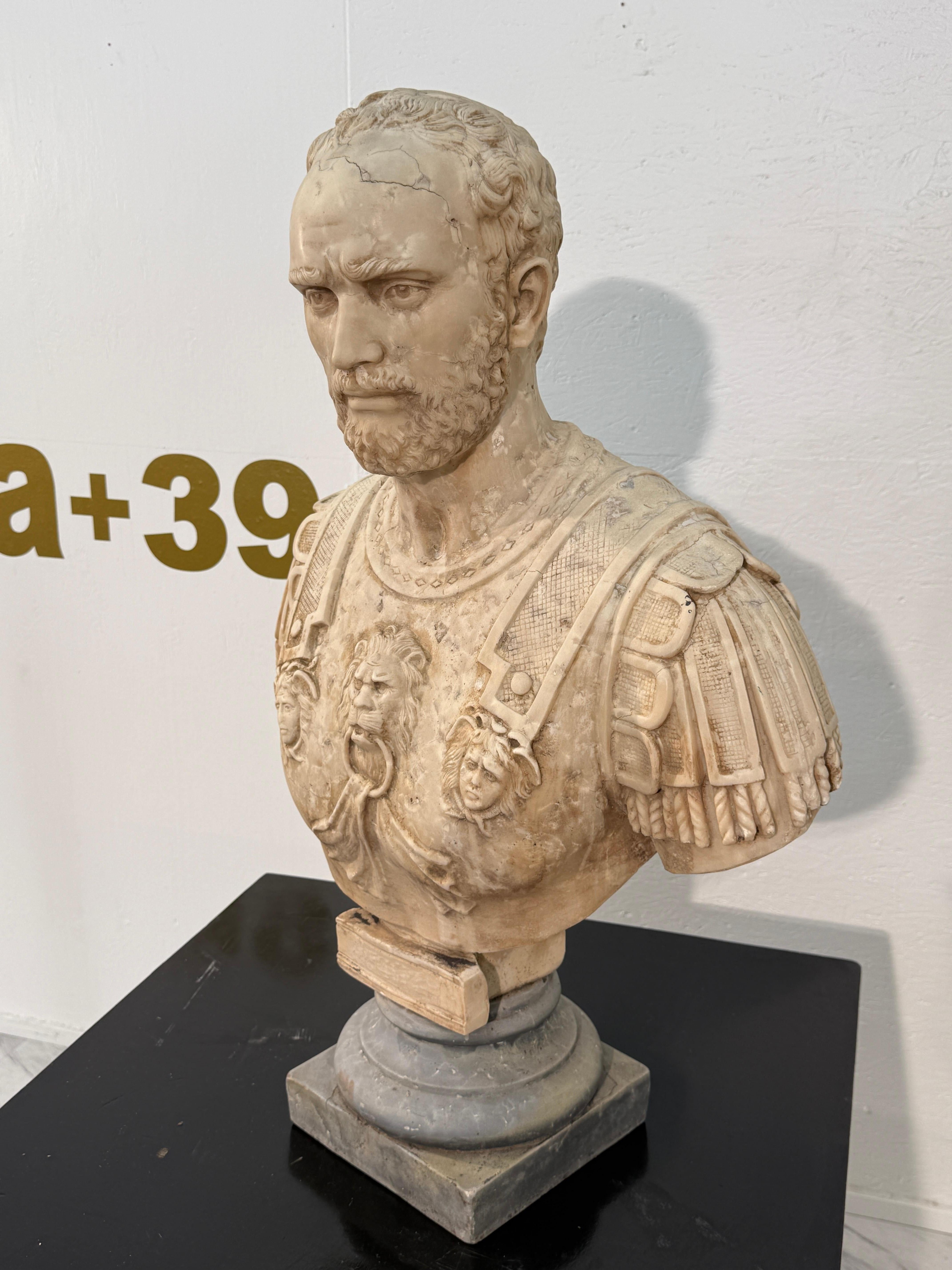 Moderne Buste en marbre néoclassique d'un général romain en vente