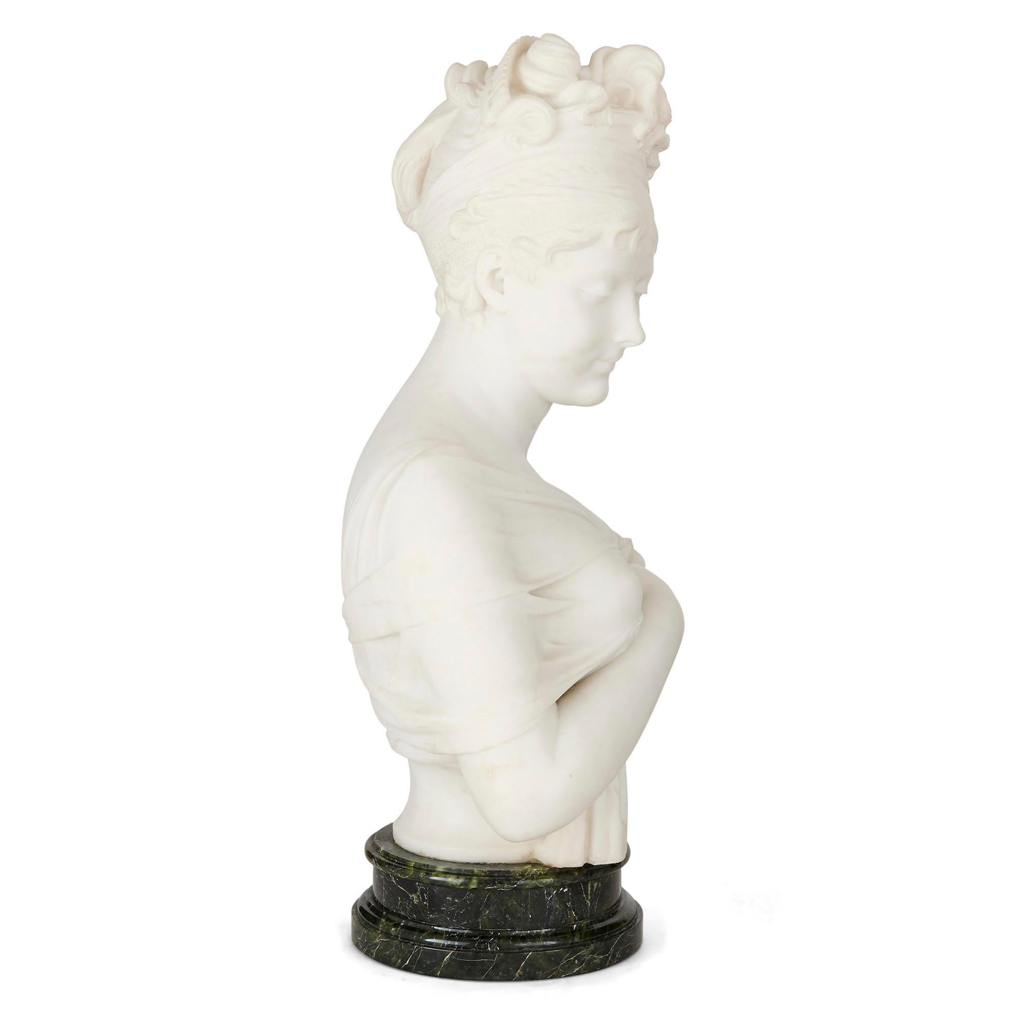 Néoclassique Buste de sculpture en marbre néoclassique d'après Joseph Chinard en vente
