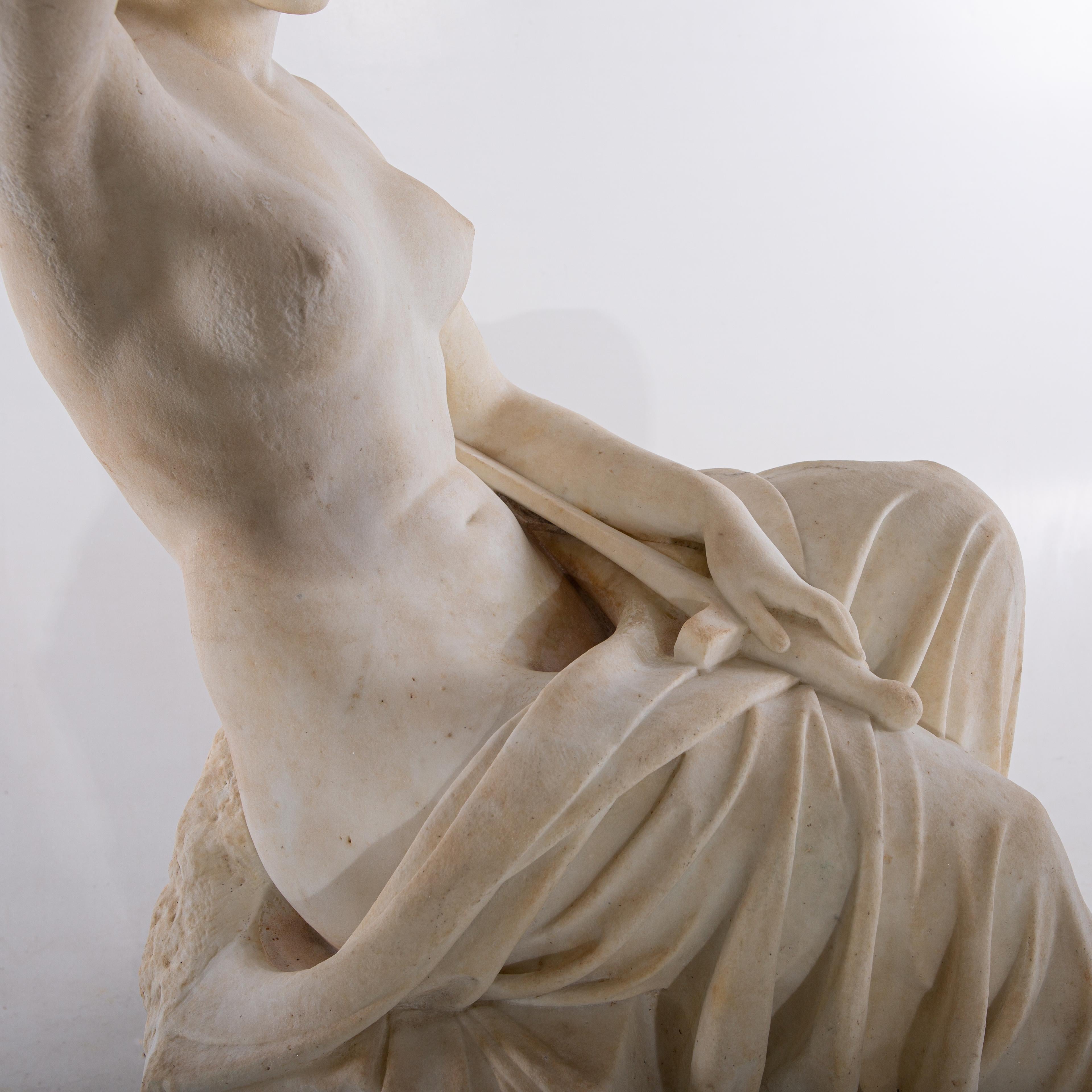 Neoklassizistische Marmorskulptur von Eirene, Italien, frühes 19. Jahrhundert im Zustand „Gut“ in Greding, DE