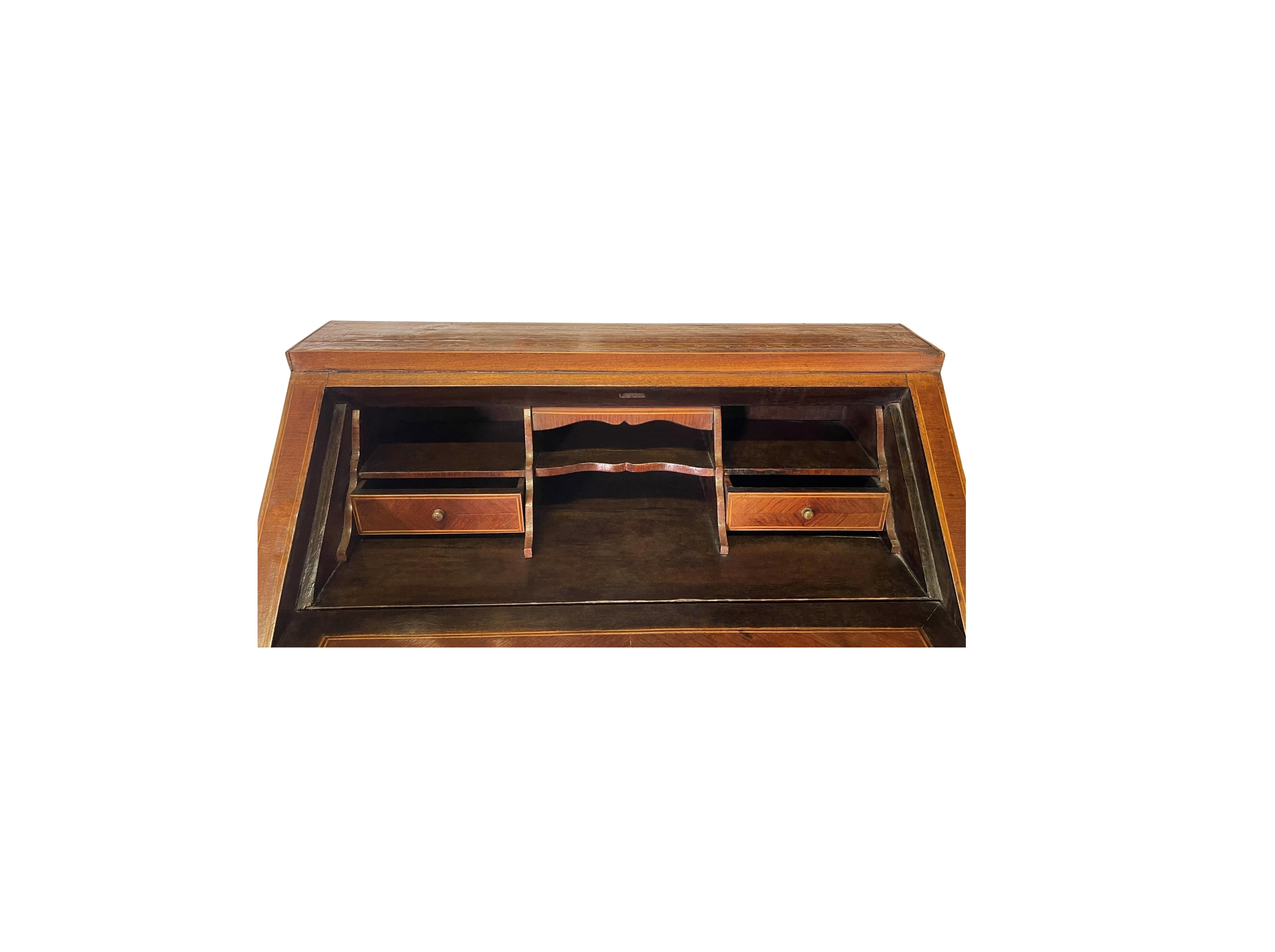 Ottone Bureau De Dame neoclassico intarsiato nello stile di Giuseppe Maggiolini, Italia in vendita