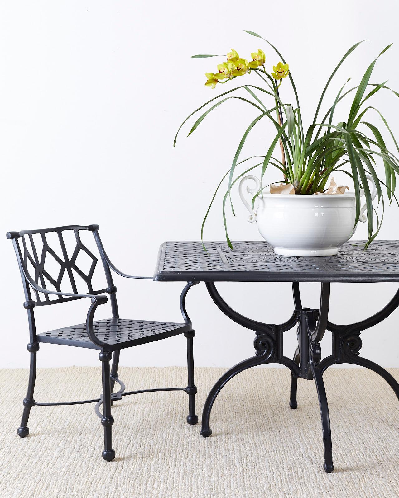Aluminum Neoclassical Molla Style Cast Aluminium Garden Dining Table