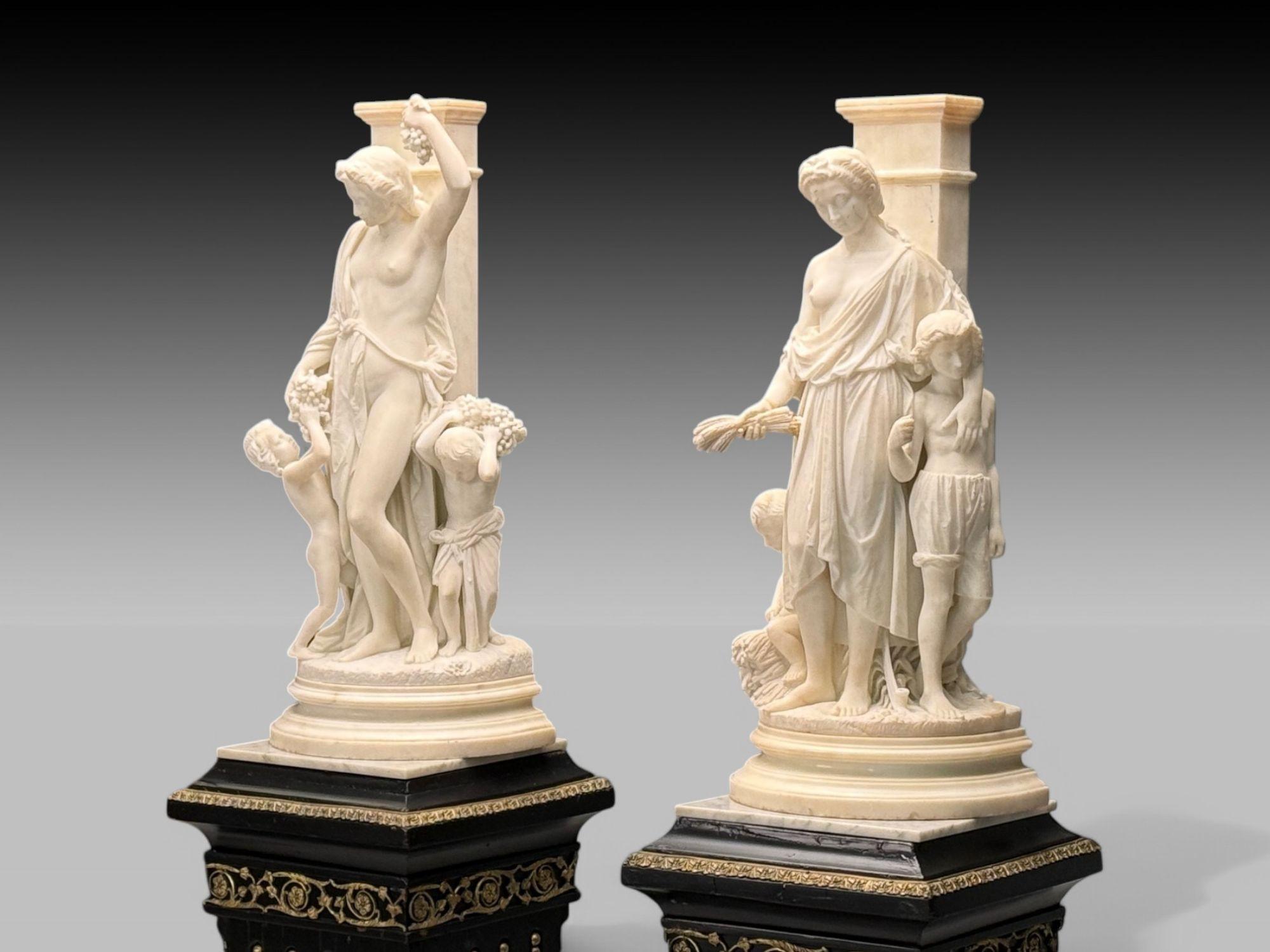 italien Néoclassique, Mère et enfants, sculptures en marbre, Italie, années 1920 en vente