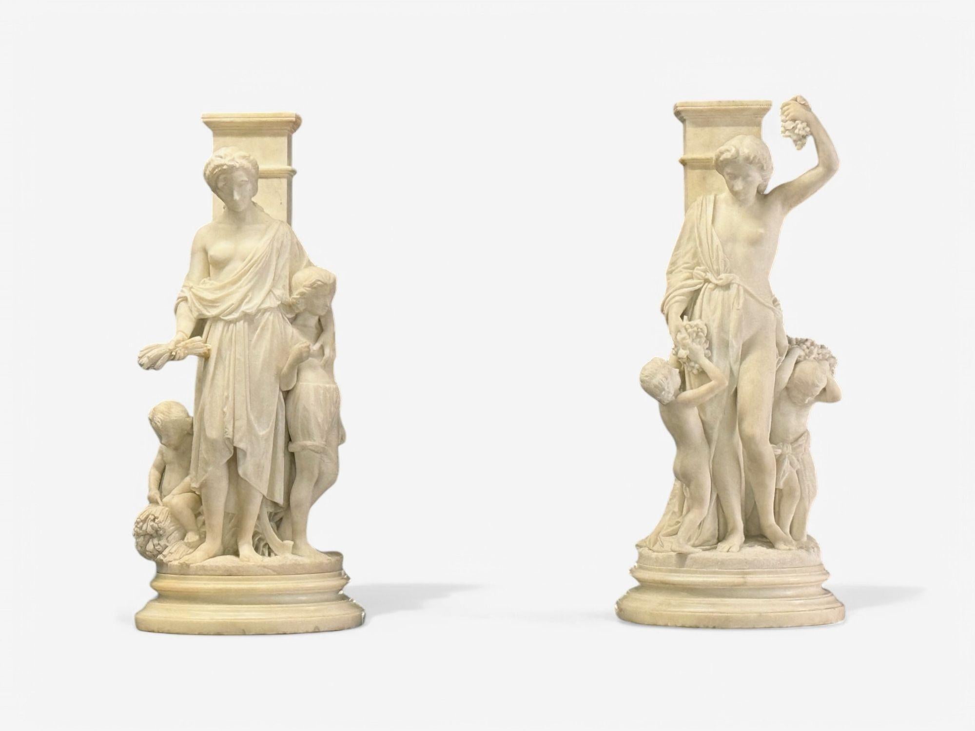 Néoclassique, Mère et enfants, sculptures en marbre, Italie, années 1920 Bon état - En vente à Manhasset, NY