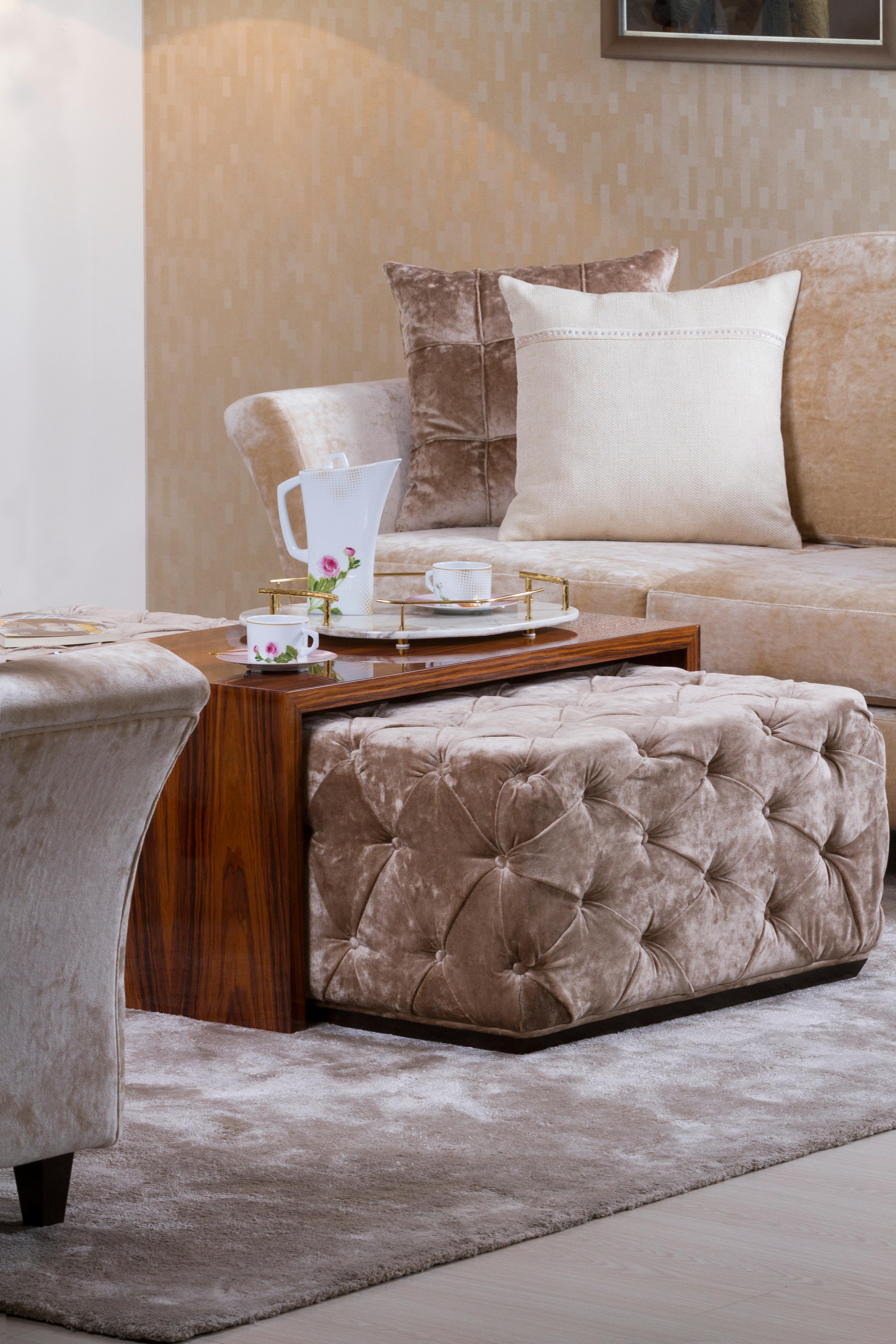 Mid-Century Modern Moulins Couchtische Samt Capitonné Handmade Greenapple im Angebot 2