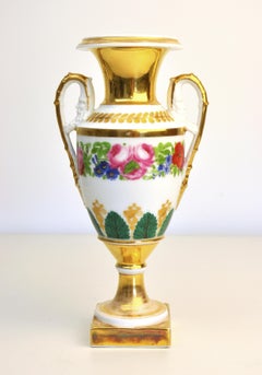 Neoklassizistische Vase aus altem Pariser Porzellan:: frühes 19