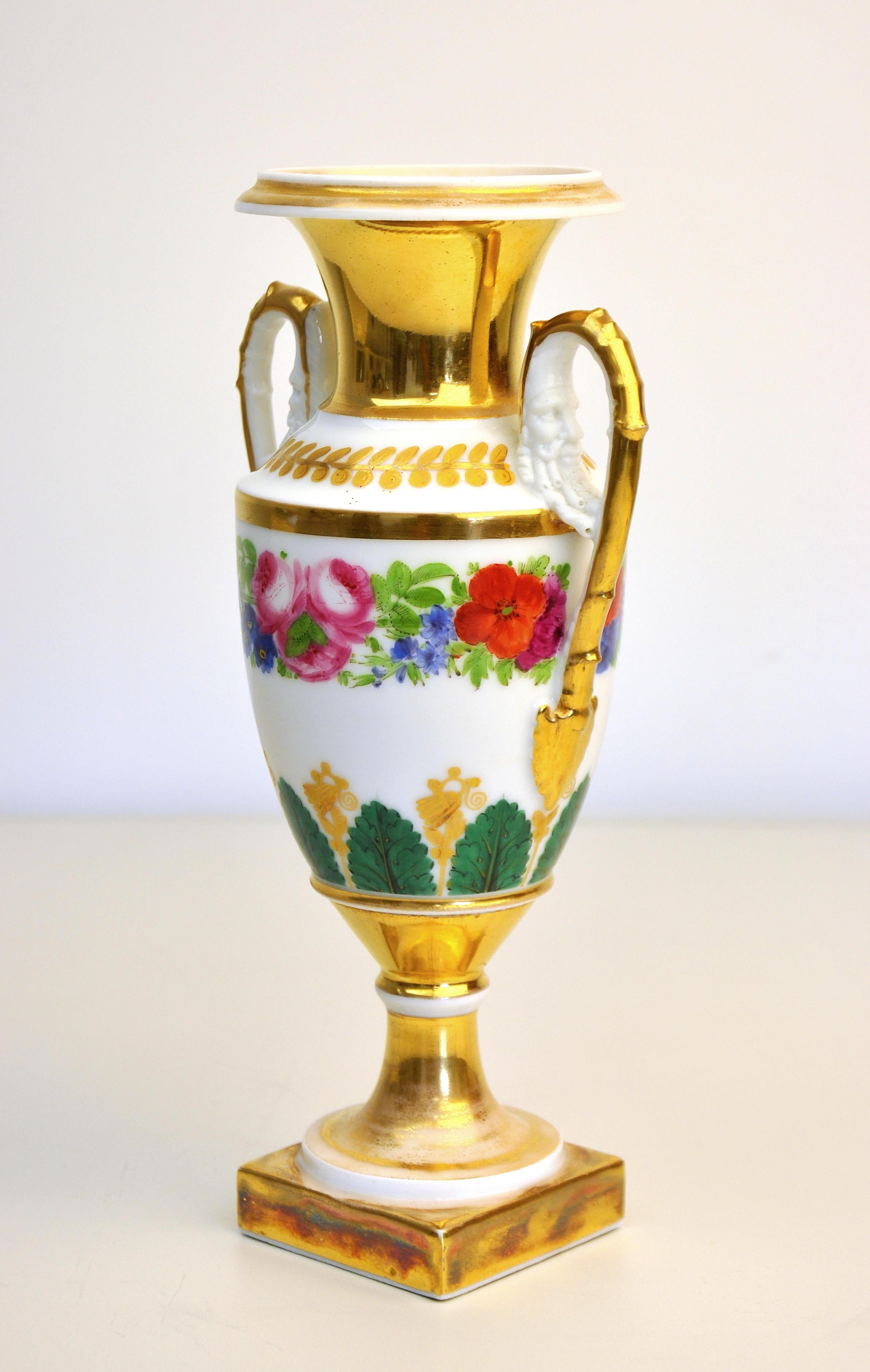neoclassical vases