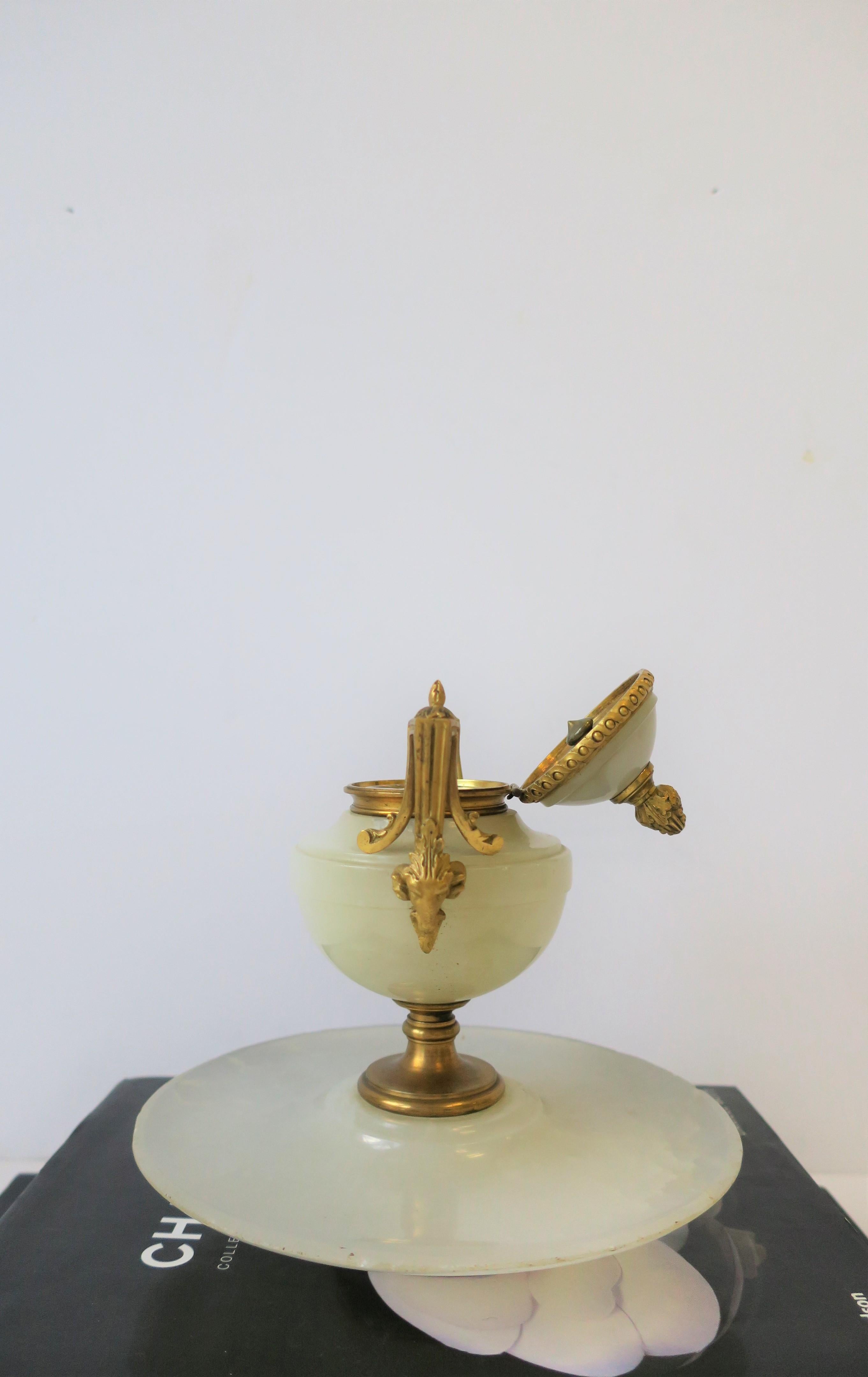 Onyx Marble Gold Gilt Bronze Inkwell For Sale 2