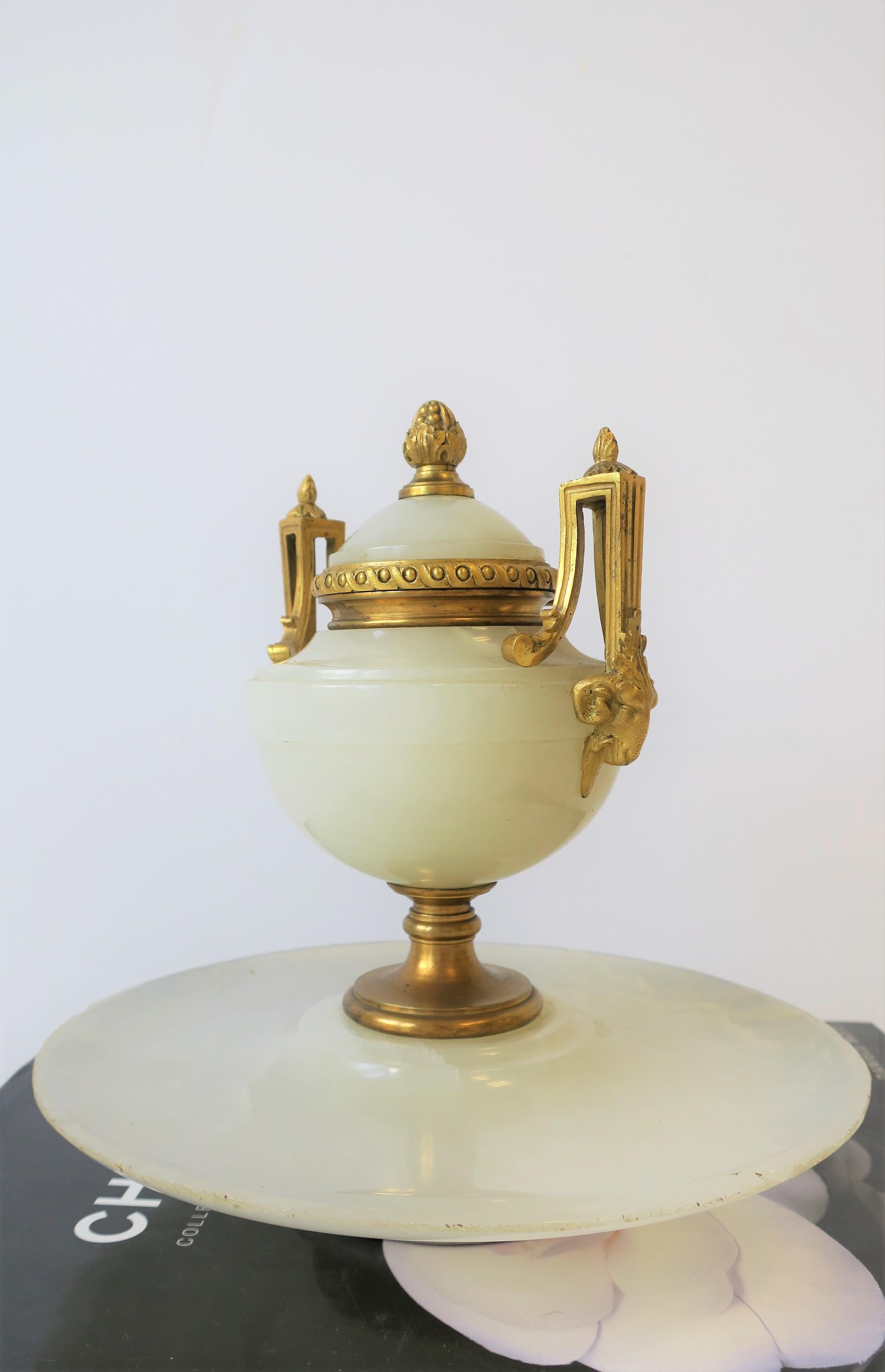 Onyx Marble Gold Gilt Bronze Inkwell For Sale 5