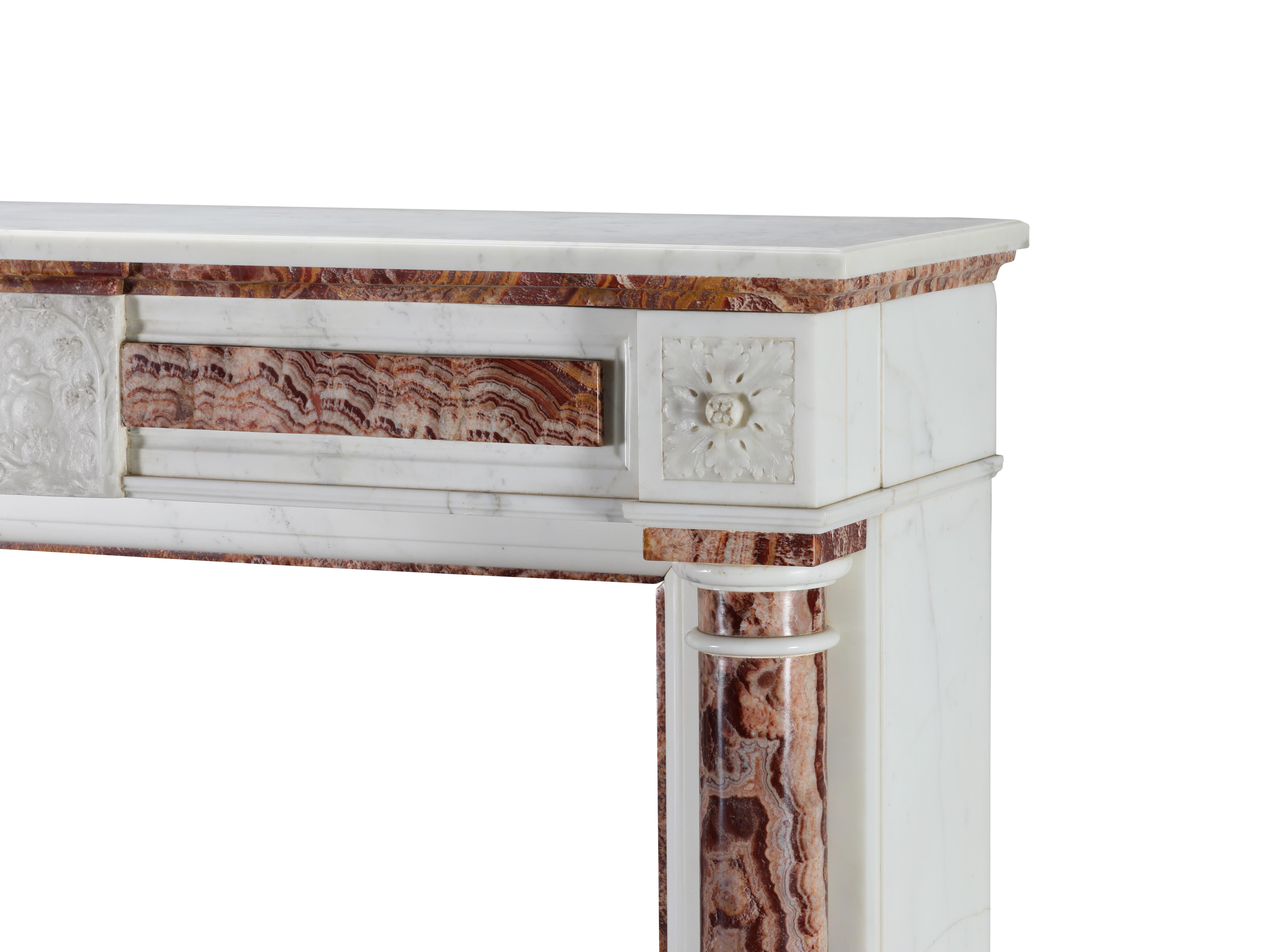 Entourage de cheminée néoclassique en onyx et marbre blanc pour décoration intérieure de luxe en vente 12