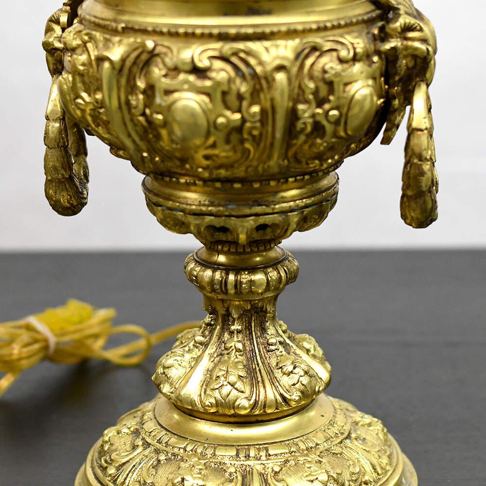 Neoclassical Ornate Ram Head Gold Table Lamps In Good Condition For Sale In MC Leansville, NC