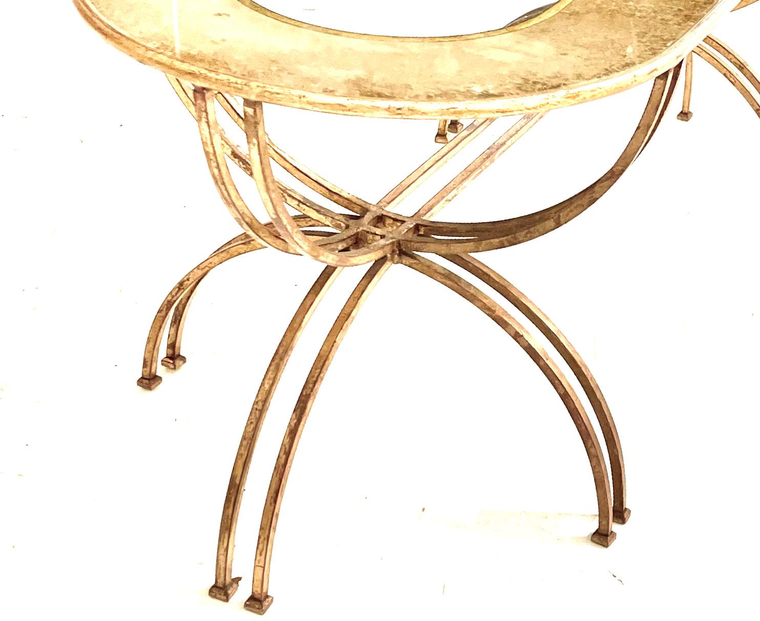 Neoclassical Oval Gilded Wrought Iron Low Table With Eglomise Top, France 1950. In Good Condition In Brussels, BE