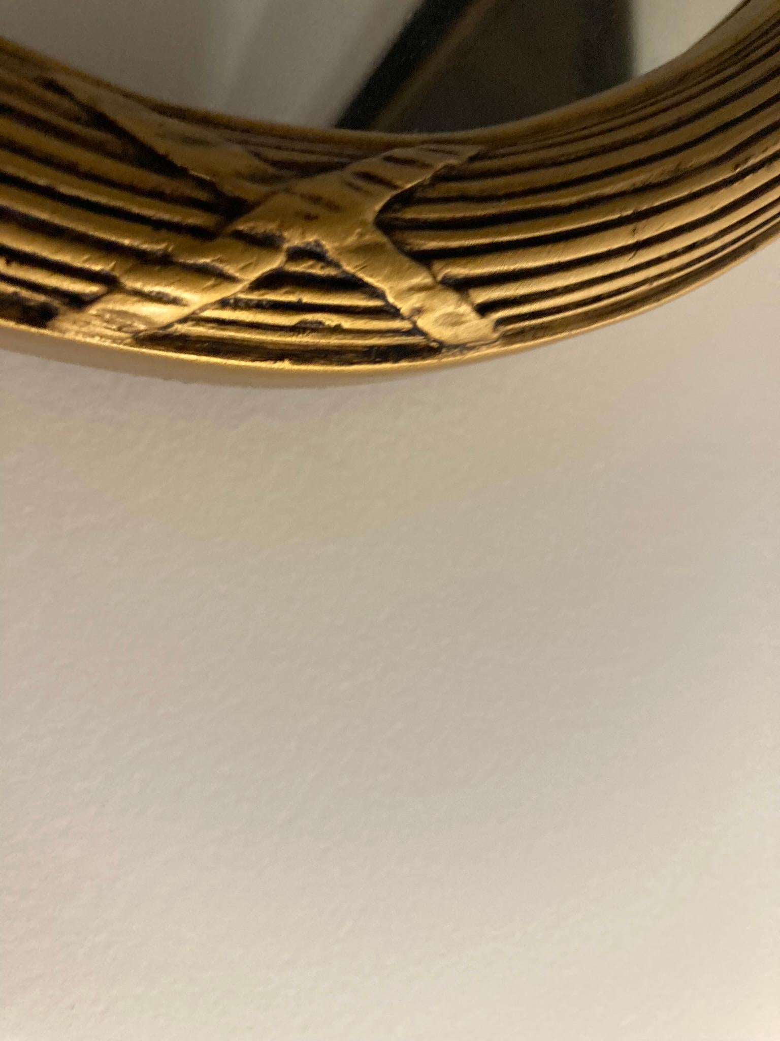 Espejo de pared neoclásico oval dorado Victoriano en venta