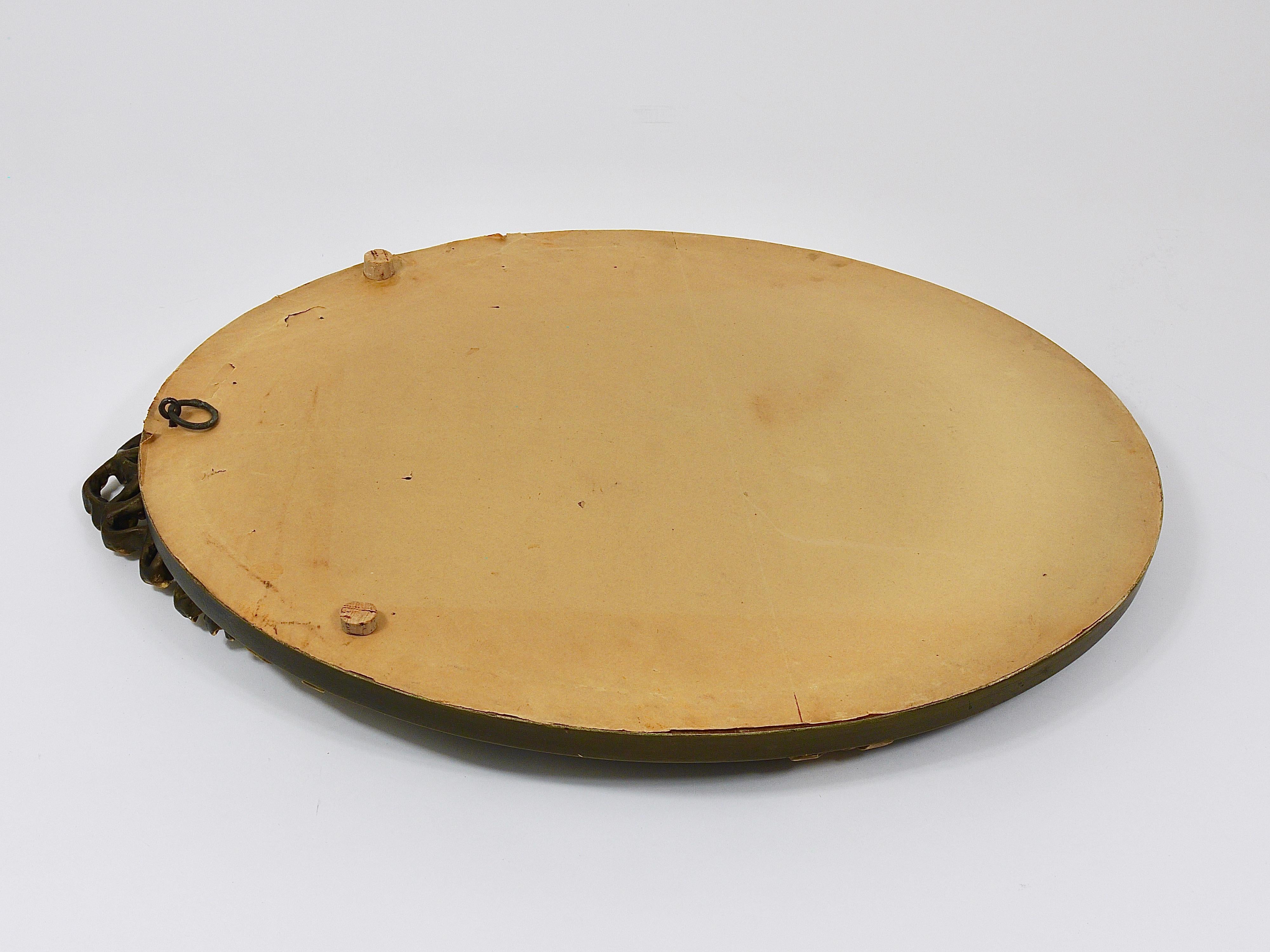 Neoclassical Oval Gilt Wood Gustavian Style Faceted Wall Mirror, Italy, 1900s For Sale 7