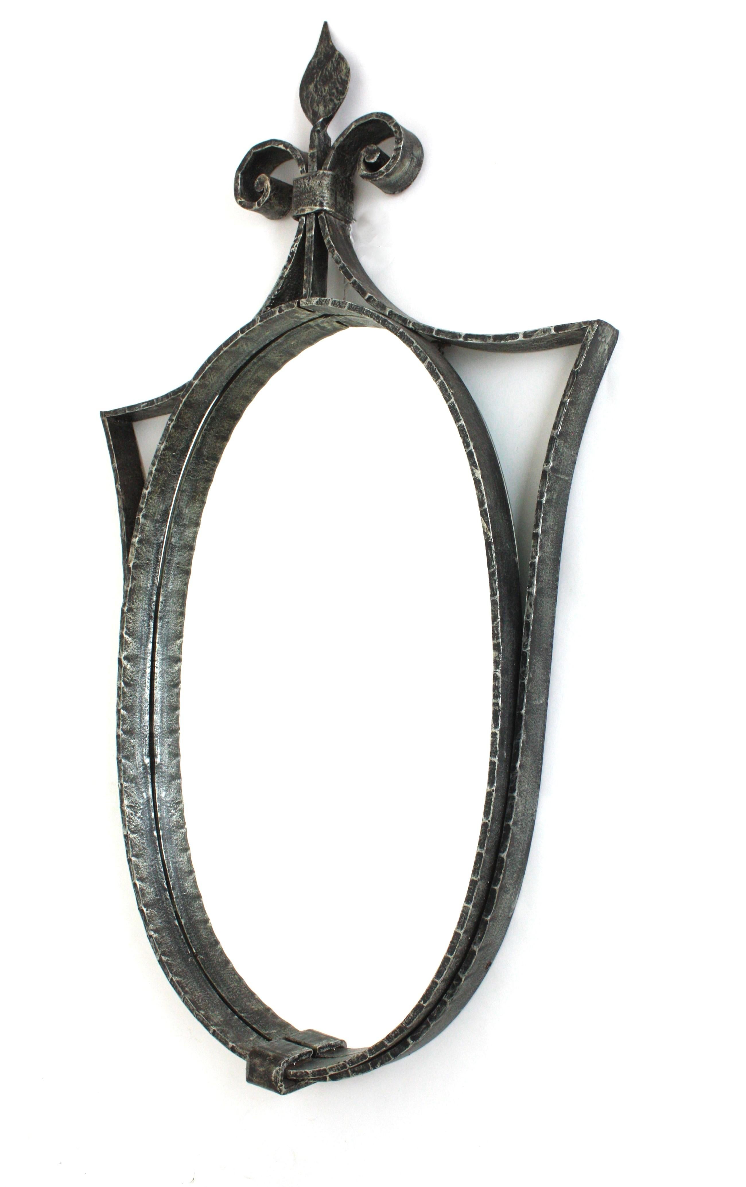 Neoclassical Oval Mirror in Hand Forged Iron, Spain 1950 For Sale 6