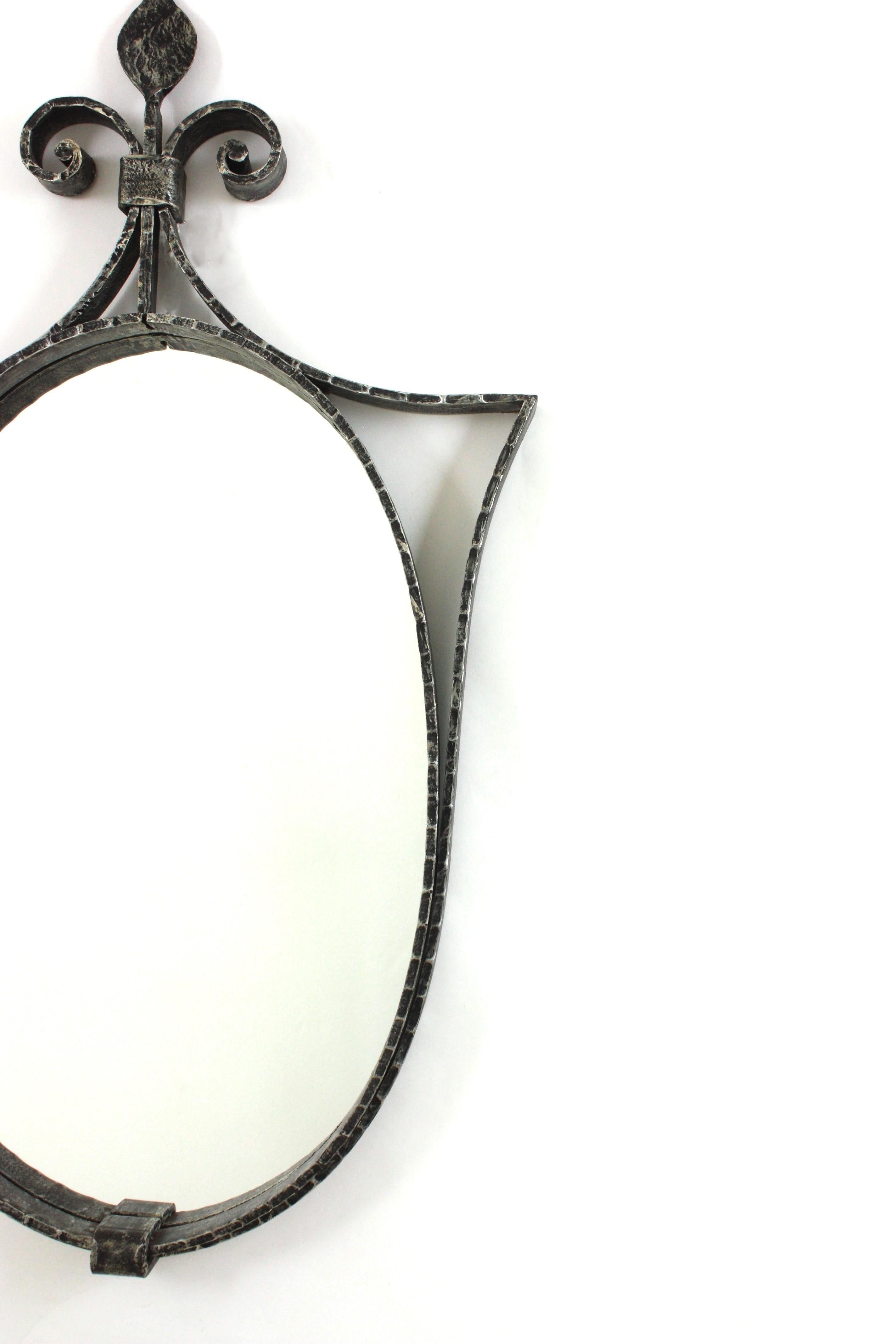Neoclassical Oval Mirror in Hand Forged Iron, Spain 1950 For Sale 1