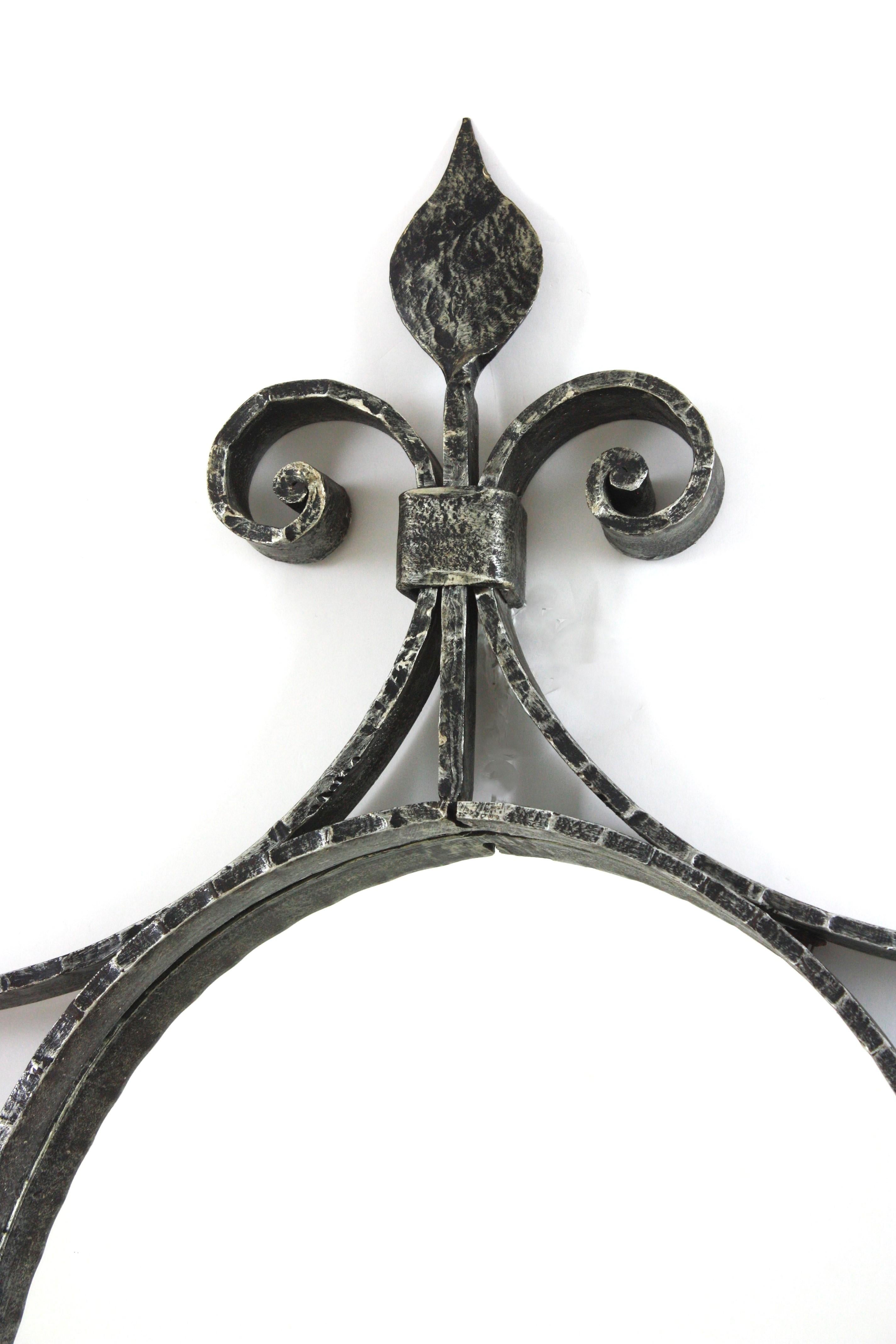 Neoclassical Oval Mirror in Hand Forged Iron, Spain 1950 For Sale 2