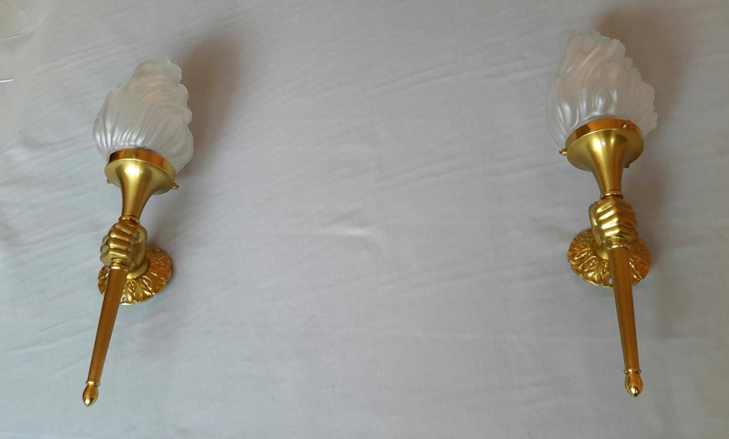 French Neoclassical Pair of Big Gilt Bronze Sconces by Maison Bagues, France, 1960 For Sale