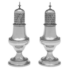 Neoclassical pair of George III period sterling silver pepper pots - London 1792