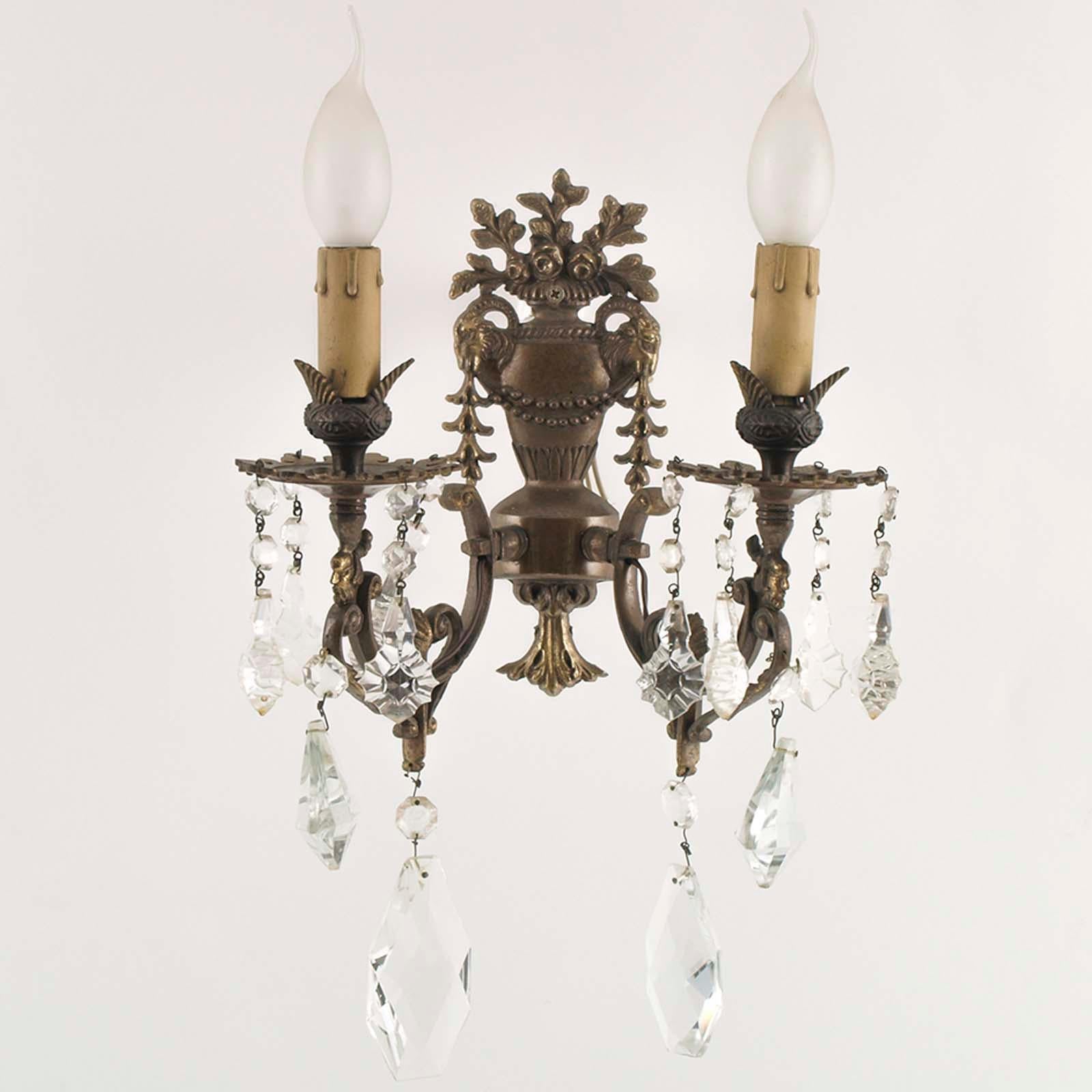 Neoklassisches Paar vergoldeter Bronzeappliken mit Swarovski-Kristallen im Zustand „Gut“ im Angebot in Vigonza, Padua