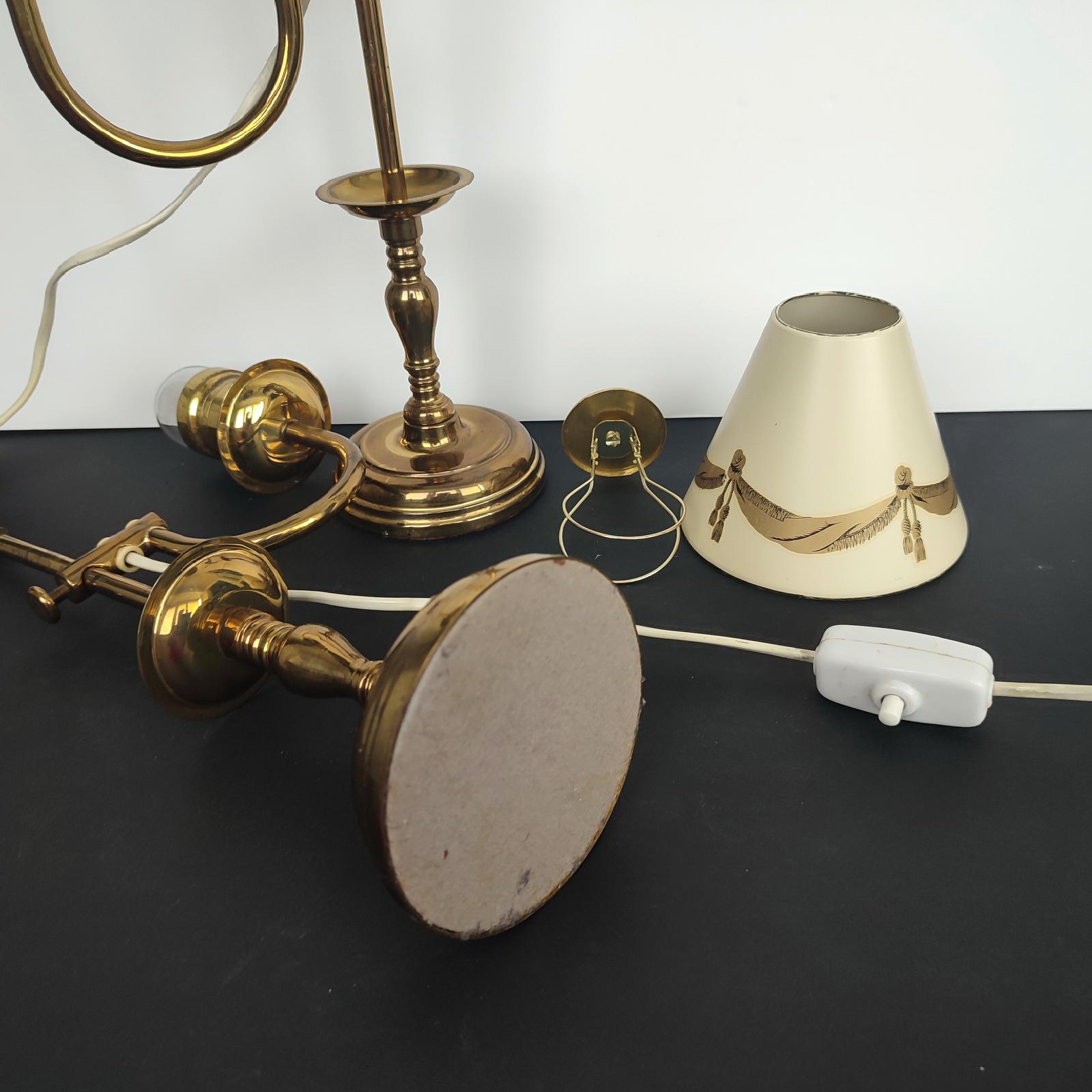 Pareja de Lámparas Bouillotte Neoclásicas de Bronce Dorado, Francia, Principios S. XX mediados del siglo XX en venta