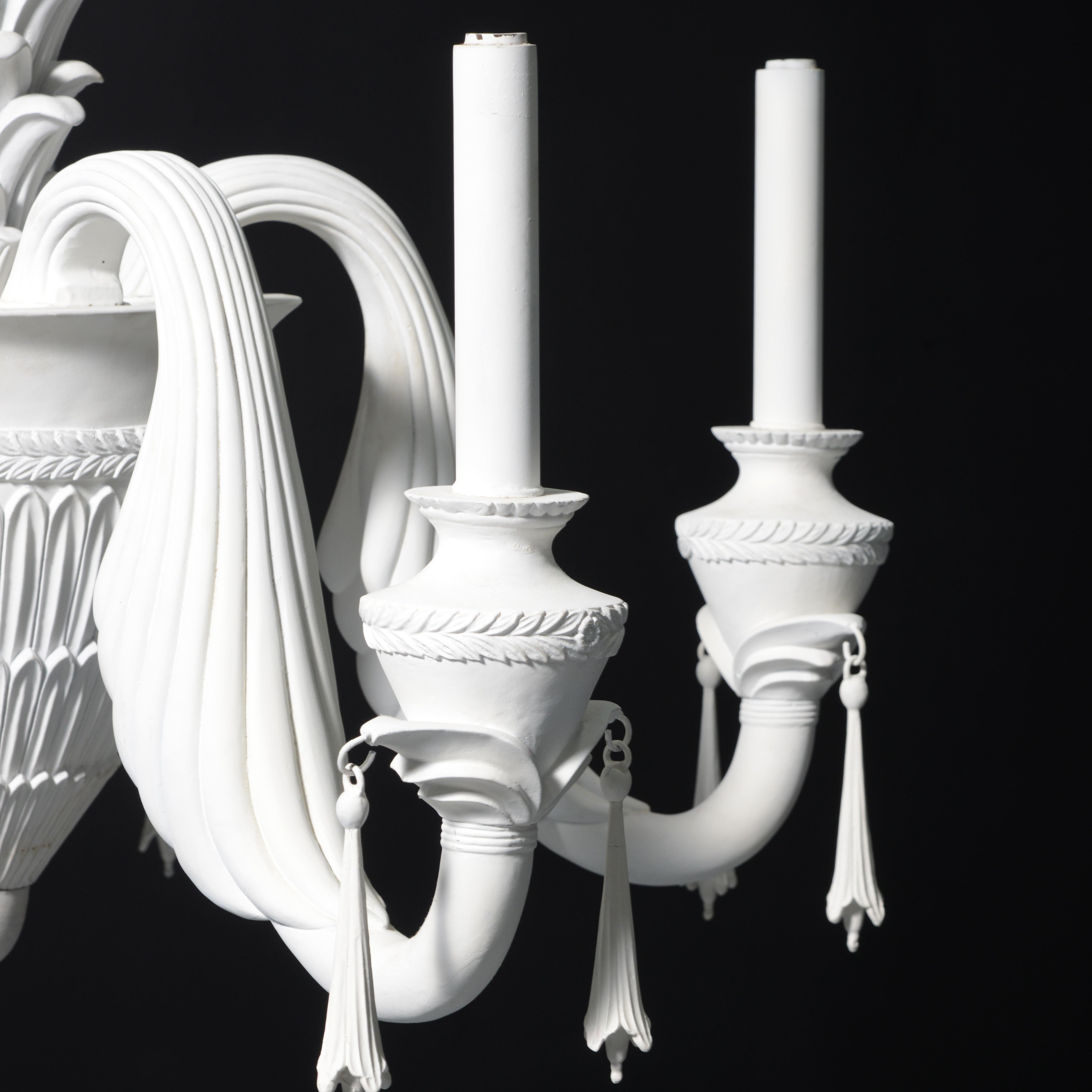 Inconnu Lustre néoclassique en forme de grenouille de palmier, à la manière de Serge Roche en vente