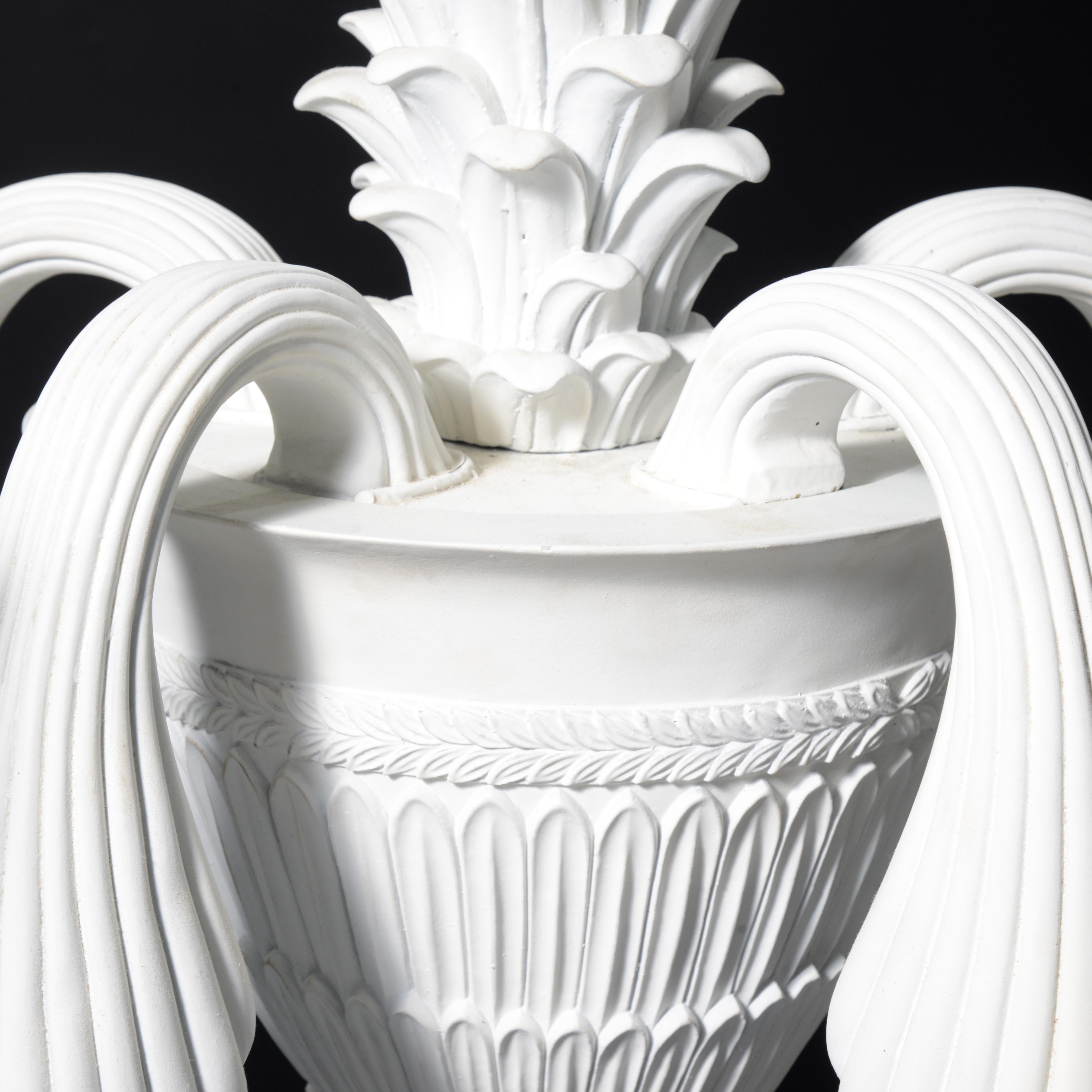 20ième siècle Lustre néoclassique en forme de grenouille de palmier, à la manière de Serge Roche en vente