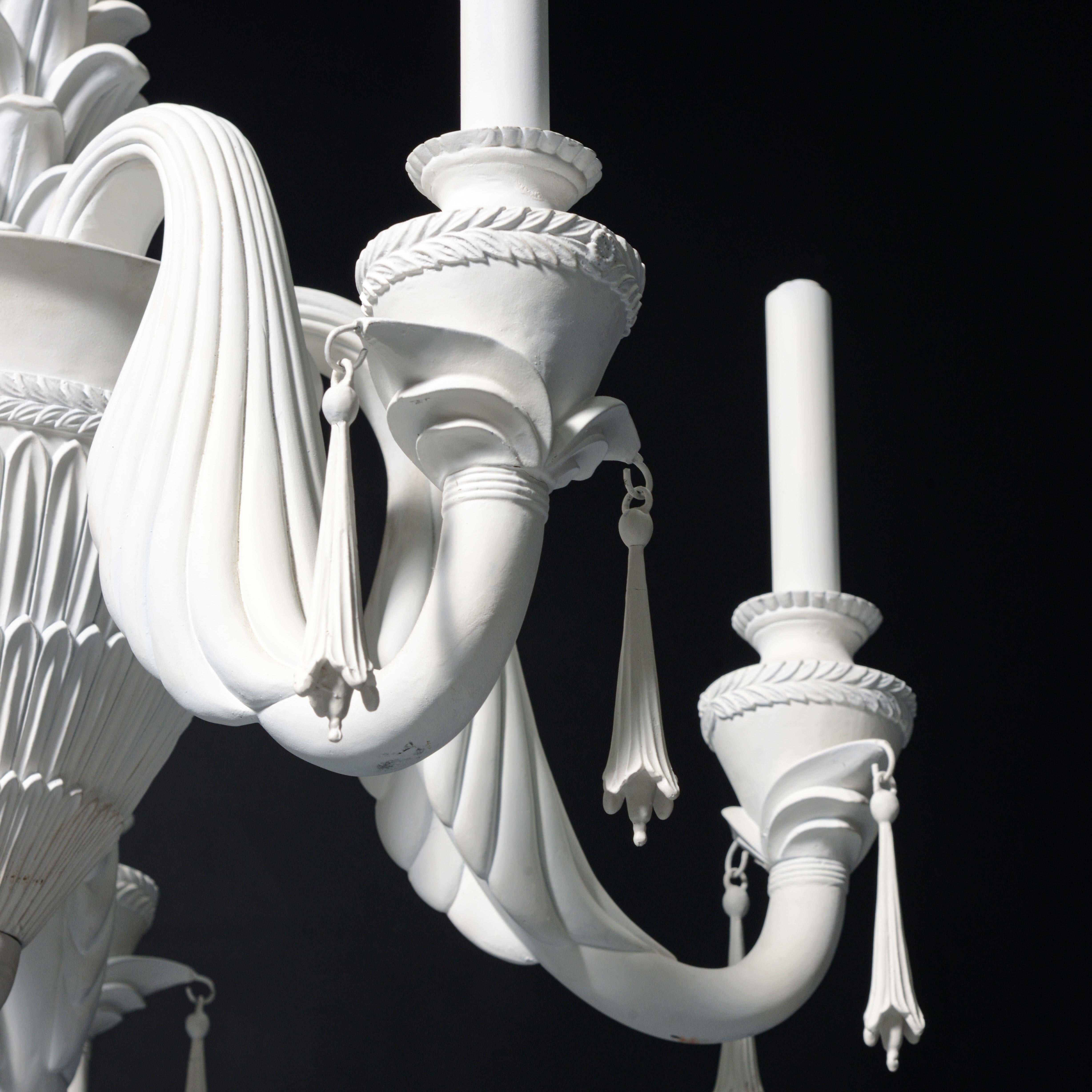 Lustre néoclassique en forme de grenouille de palmier, à la manière de Serge Roche en vente 1