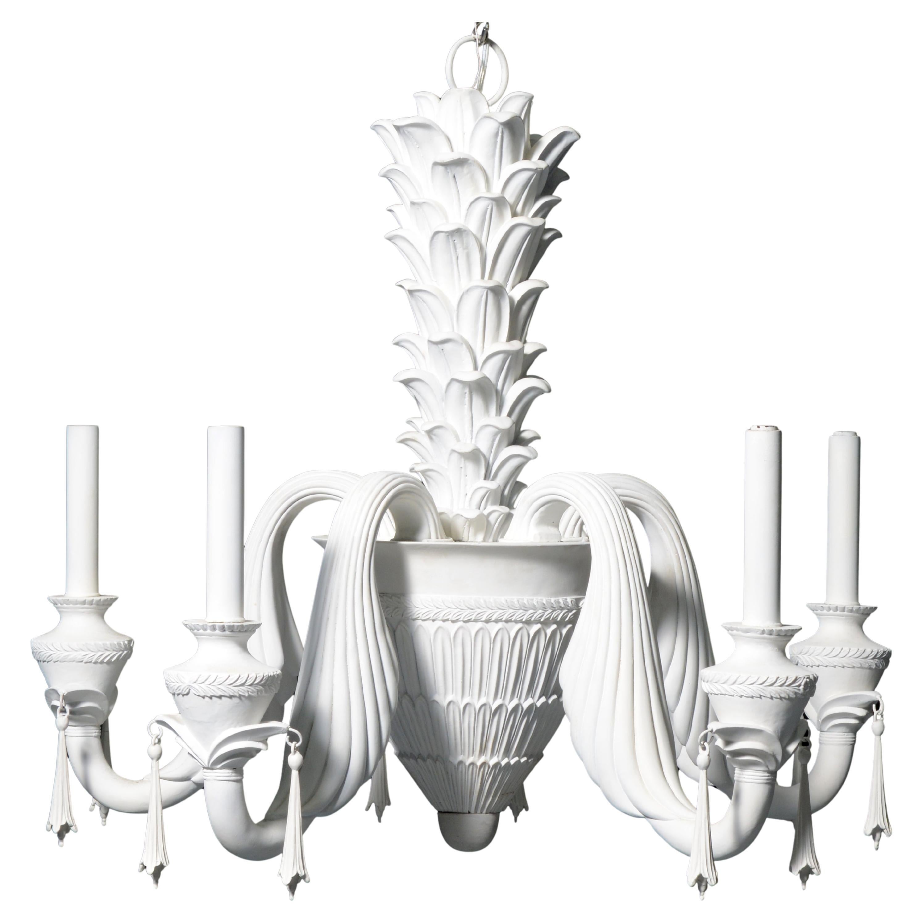 Lampadario neoclassico a forma di fronde di palma, opera di Serge Roche