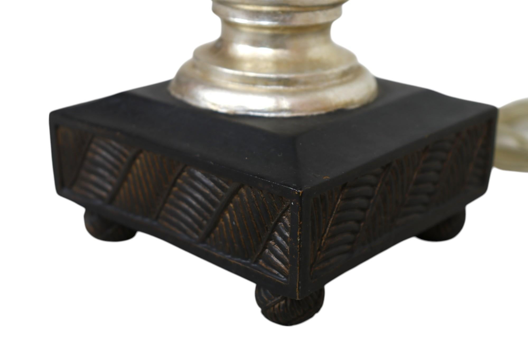 Metal Neoclassical Palm Leaf Table Lamp For Sale