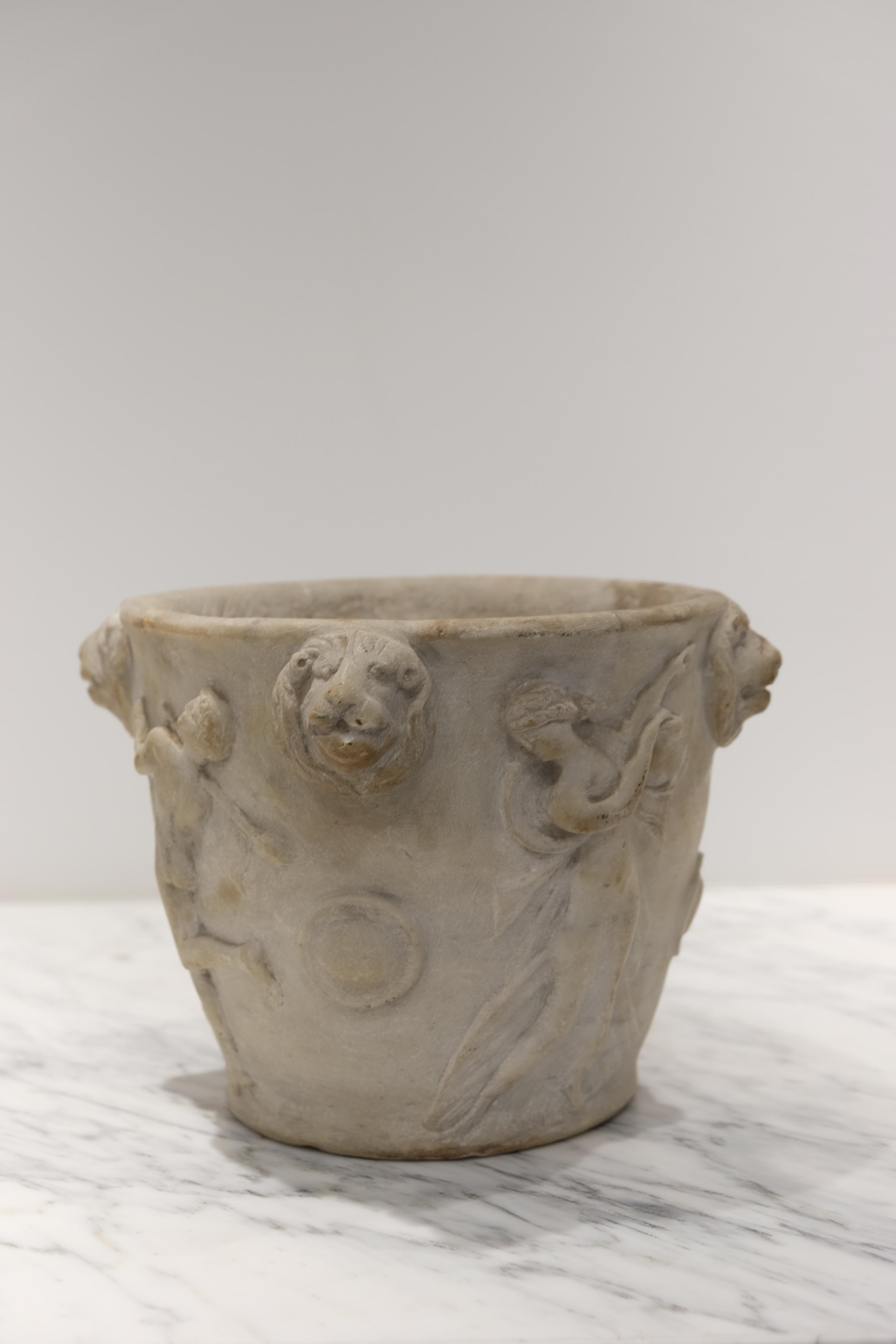 Neoclassical Carved Marble Planter-Cachepot -18th C In Good Condition In  Richmond, VA