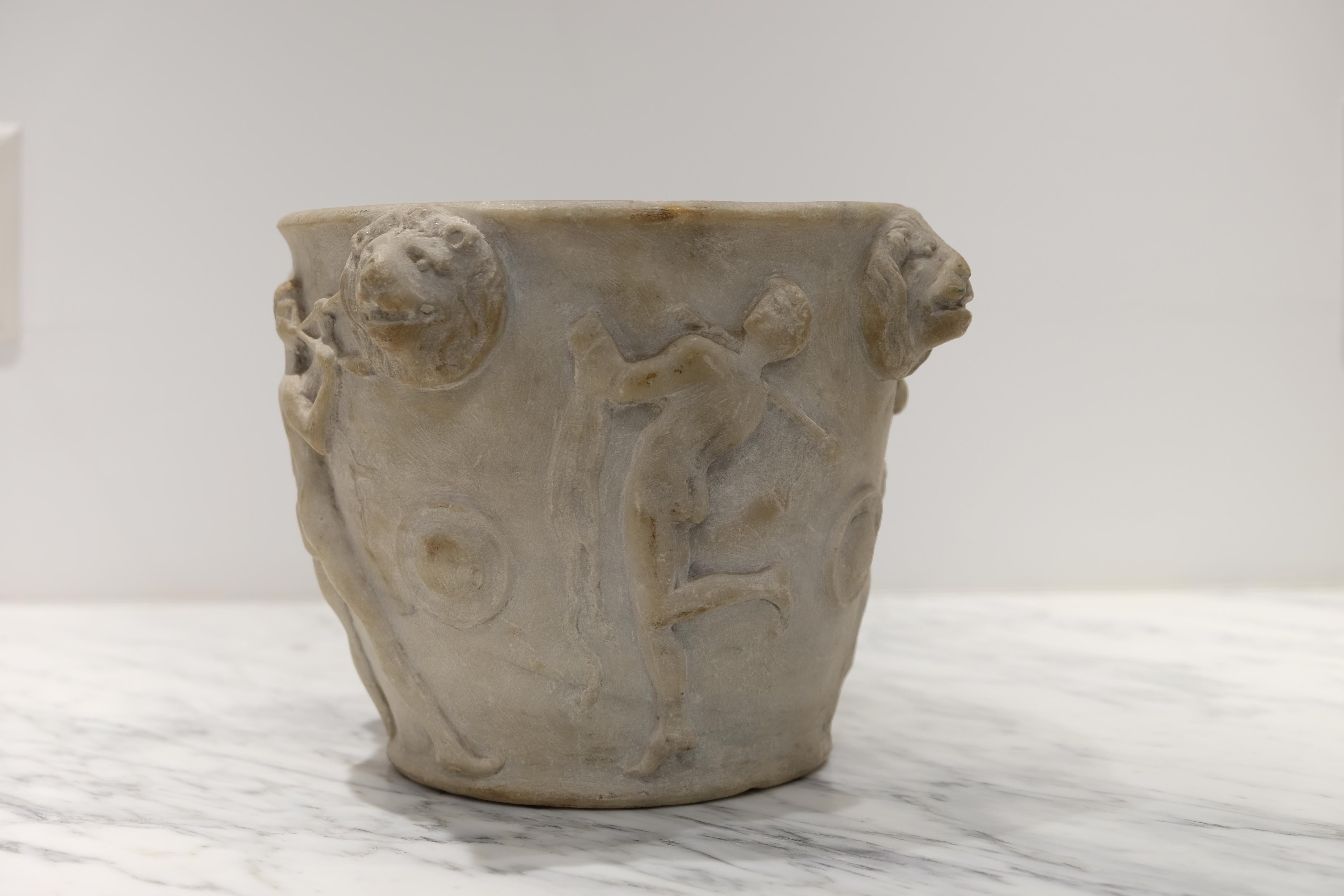 Neoclassical Carved Marble Planter-Cachepot -18th C 1