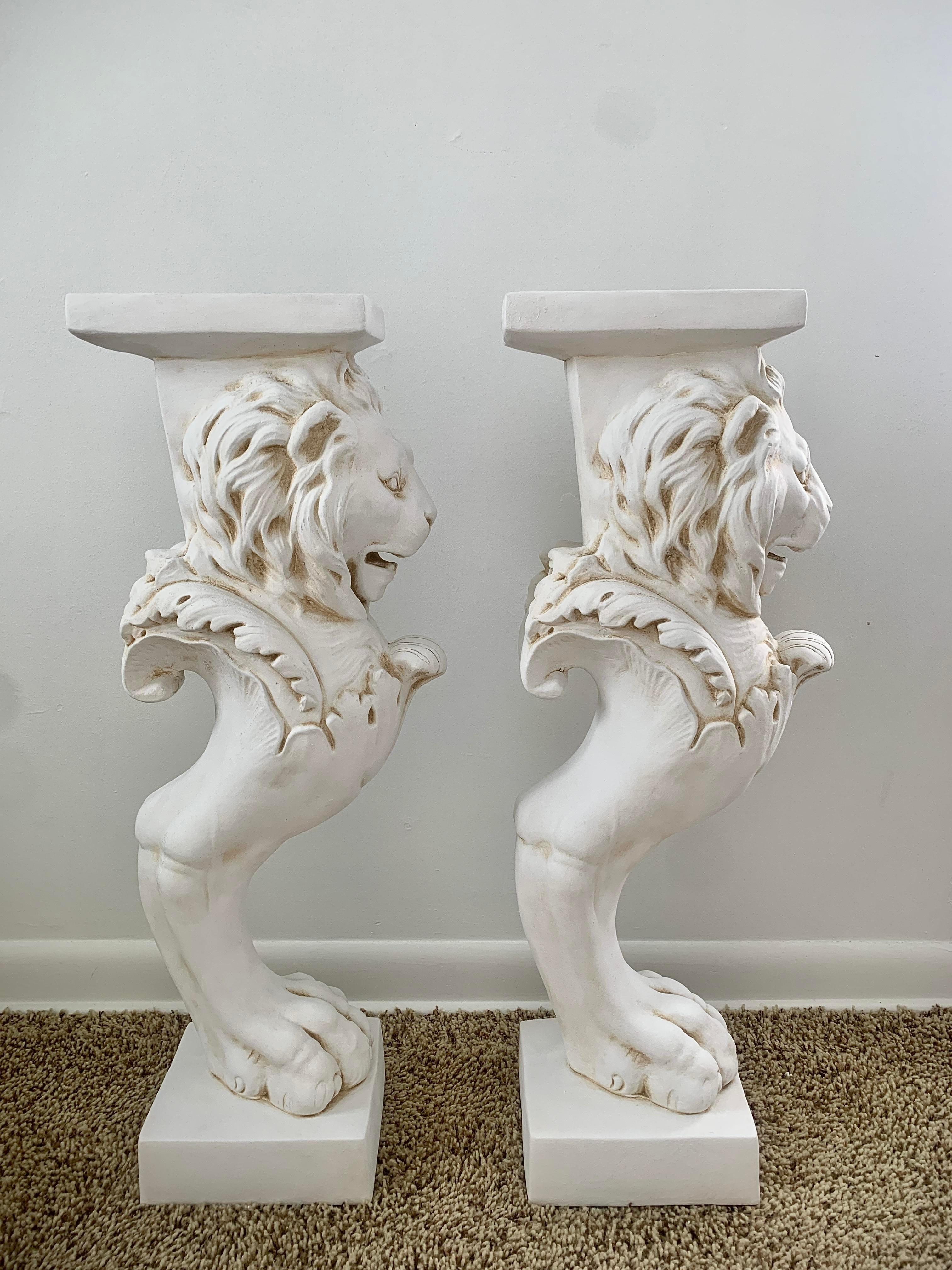 Neoclassical Plaster Roman Lion Pedestals, a Pair In Good Condition For Sale In Elkhart, IN