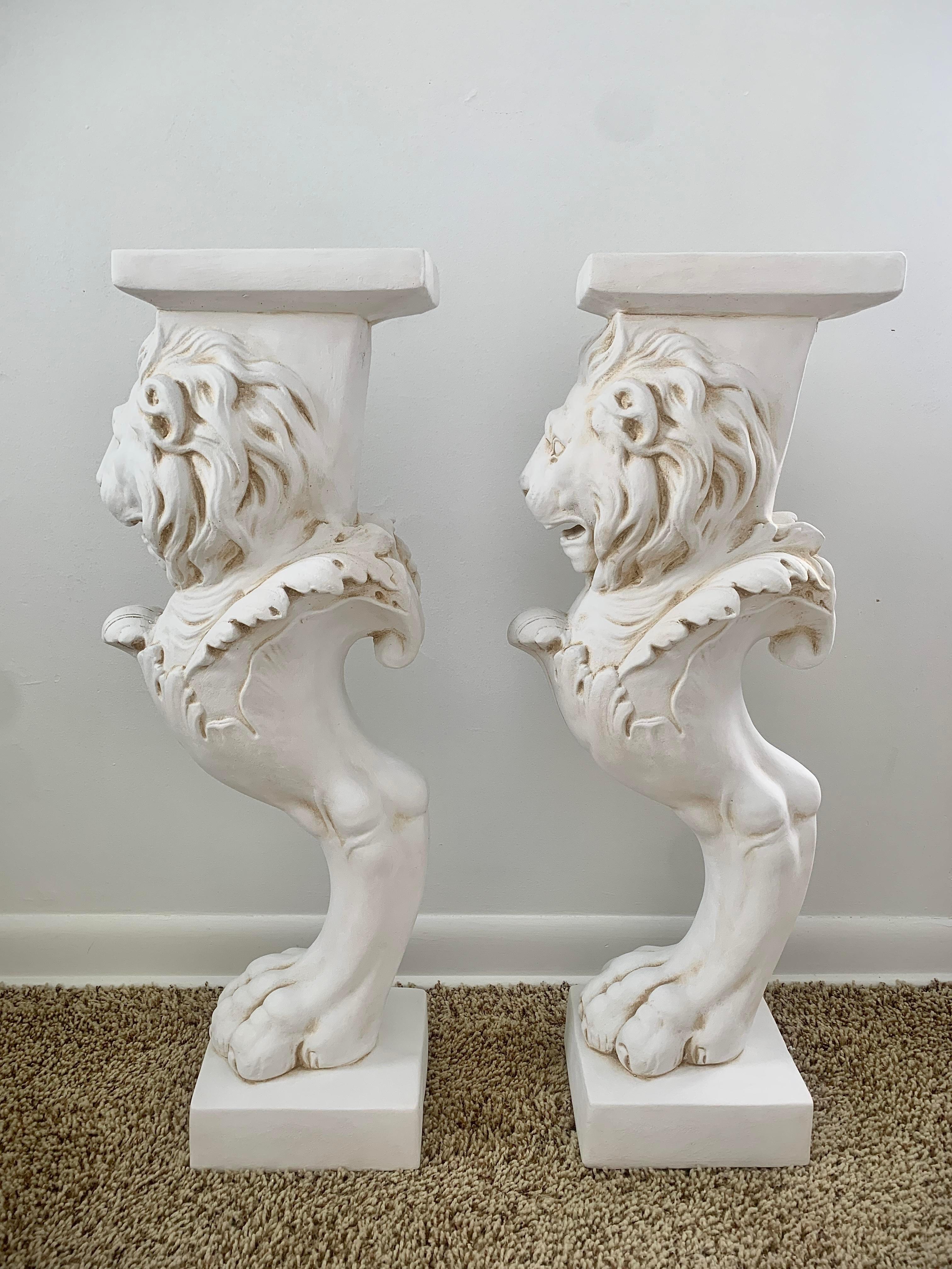 Contemporary Neoclassical Plaster Roman Lion Pedestals, a Pair For Sale
