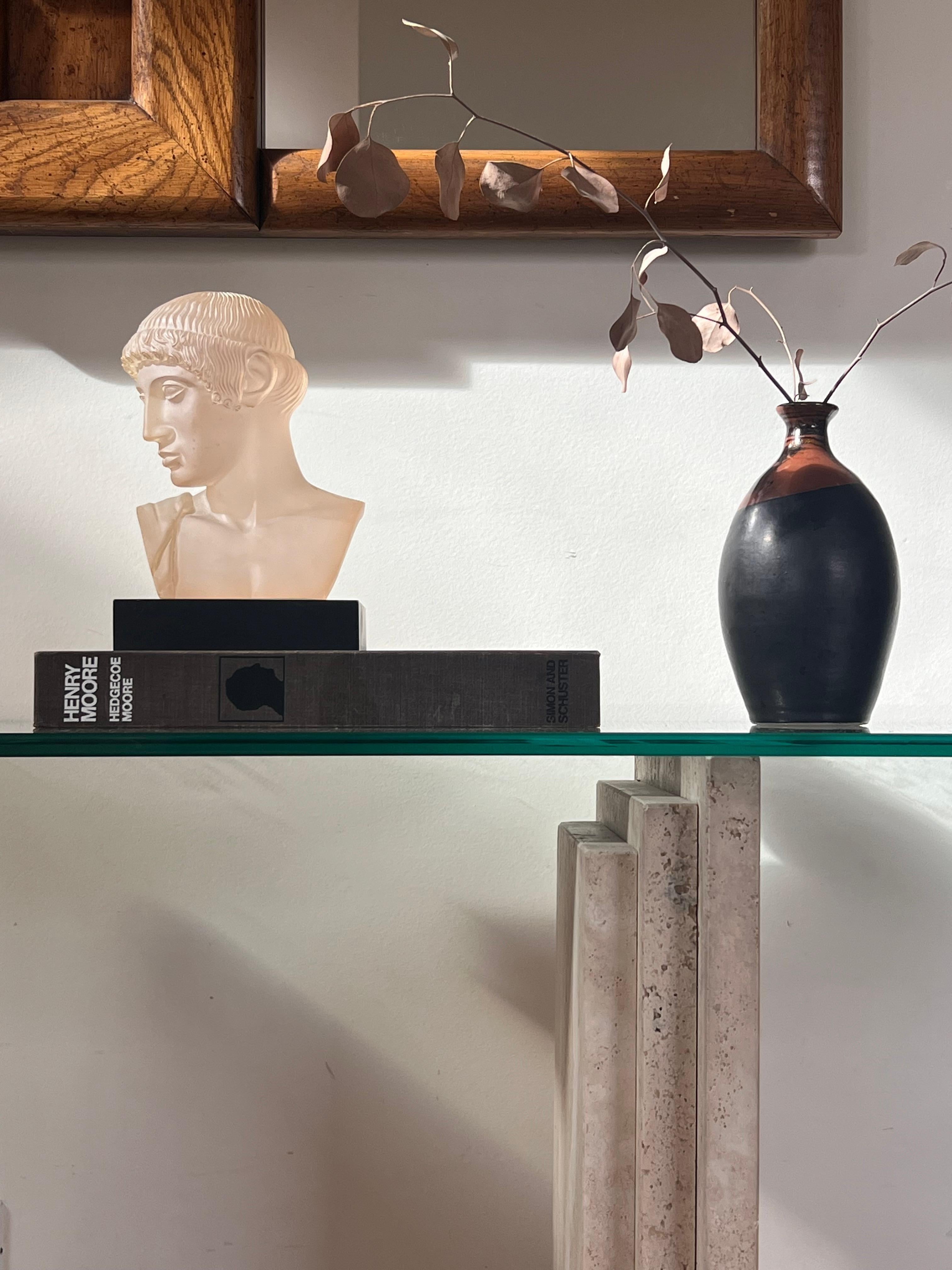 Neoclassical postmodern art glass bust of a Greek male, late 20th century For Sale 8