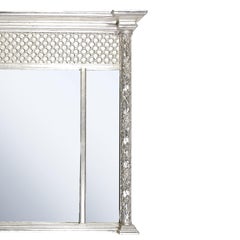 Neoklassischer, rechteckiger, dreieckiger, handgeschnitzter Holzspiegel im Regency-Stil, Silber, 1970