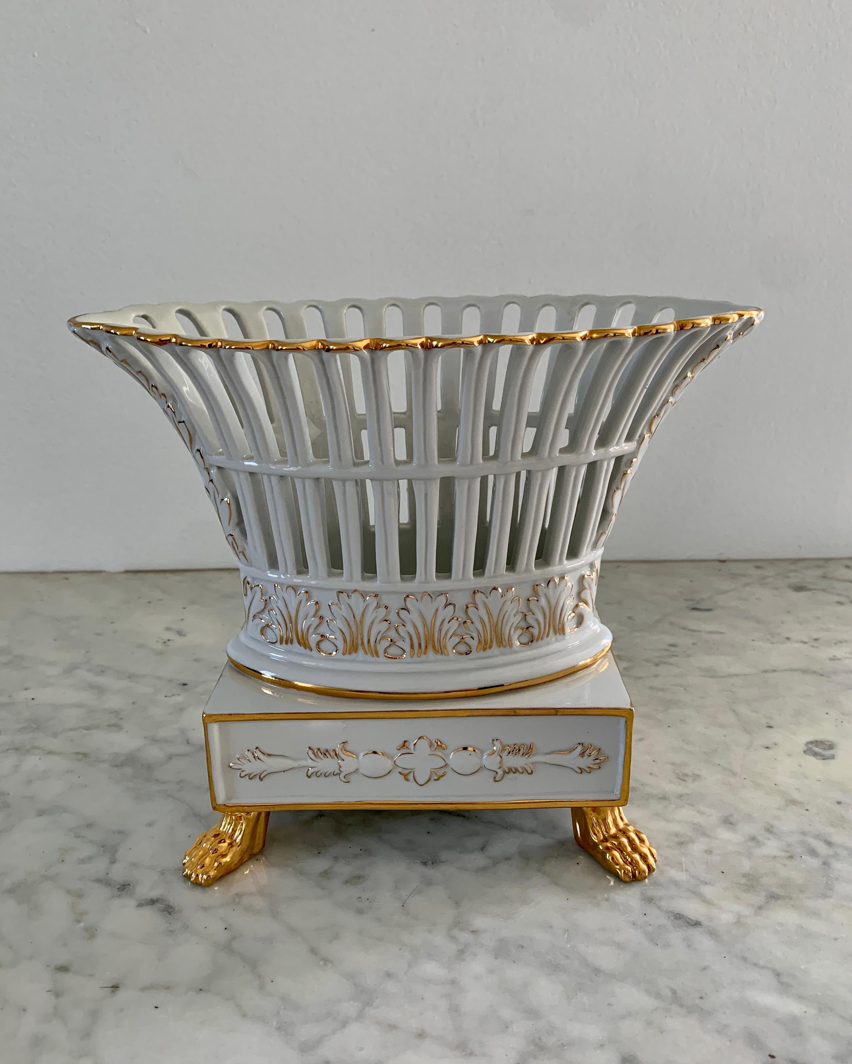 Neoclassical Regency Reticulated Gold Gilt Porcelain Basket Compotes, Pair For Sale 1
