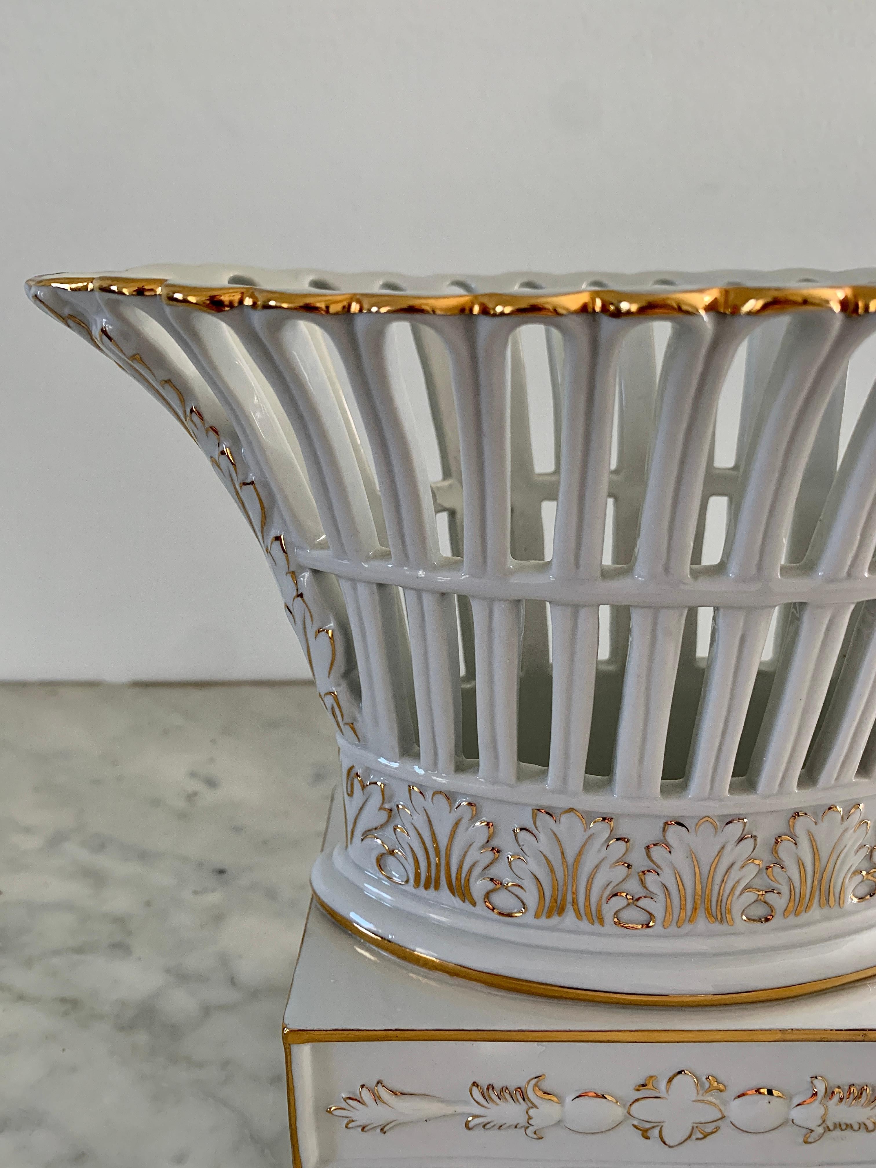 Neoclassical Regency Reticulated Gold Gilt Porcelain Basket Compotes, Pair For Sale 3