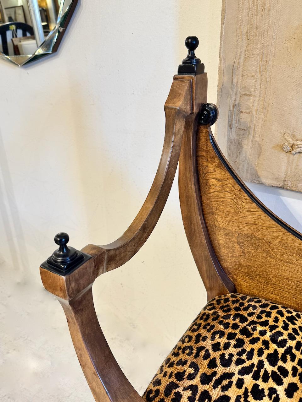 20th Century NeoClassical Regency-Style Bench For Sale